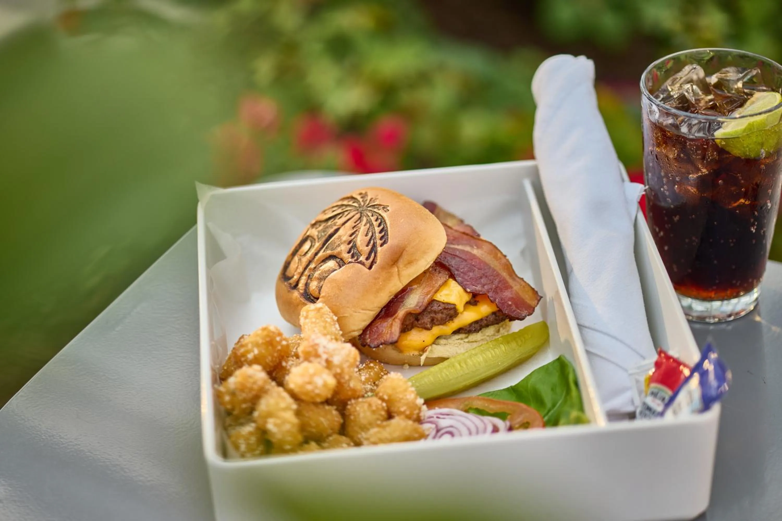 Restaurant/places to eat in British Colonial Nassau