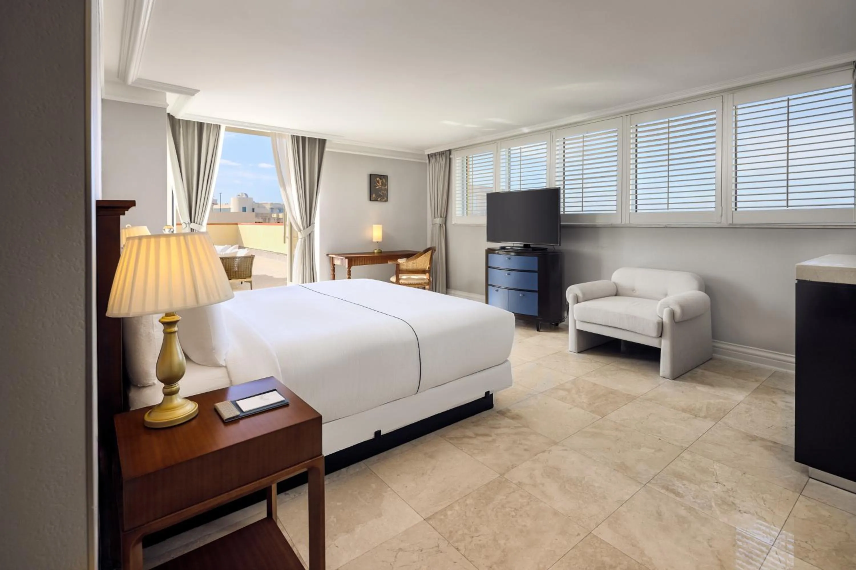 Bed in British Colonial Nassau