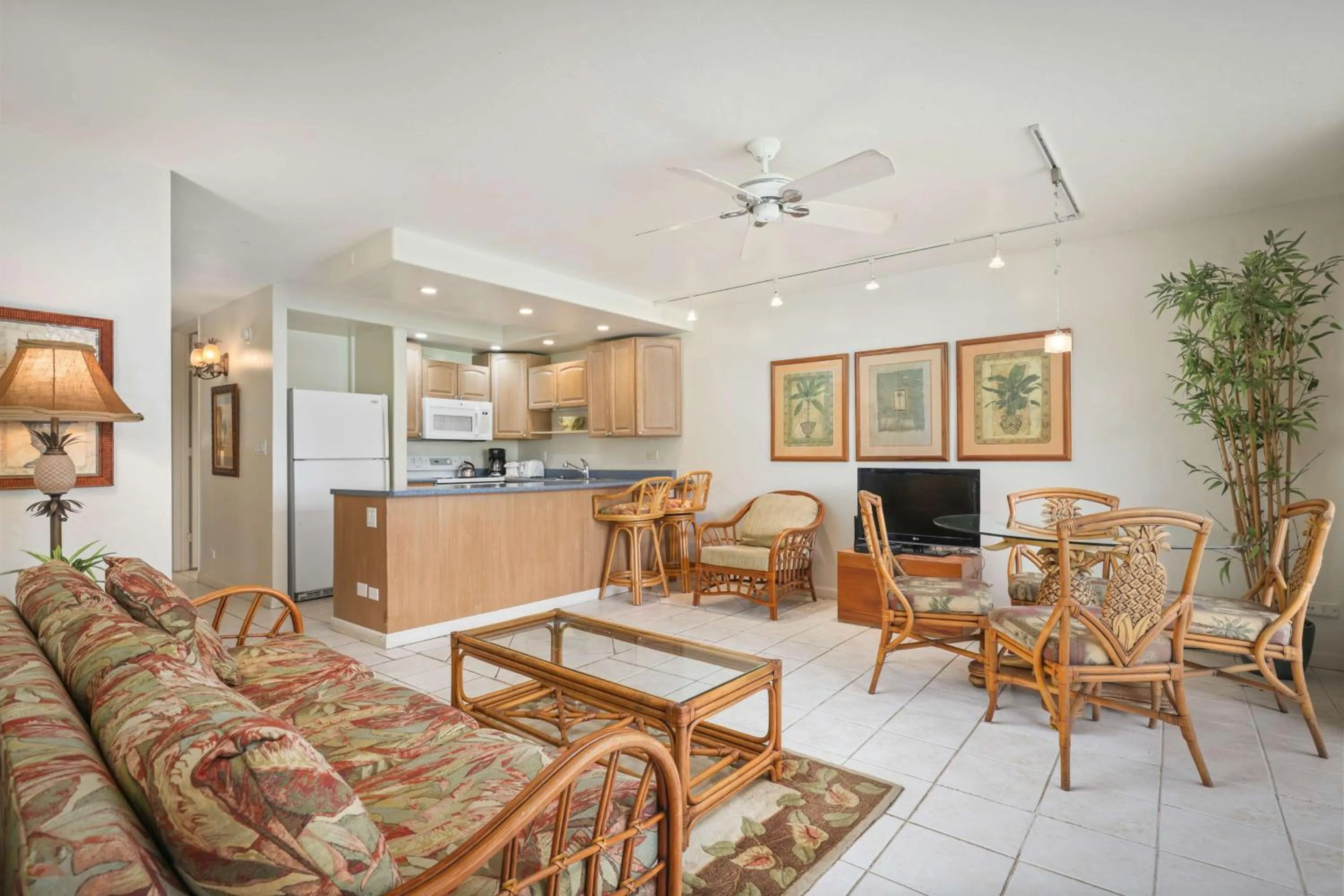 Kitchen or kitchenette in Aston at Papakea Resort