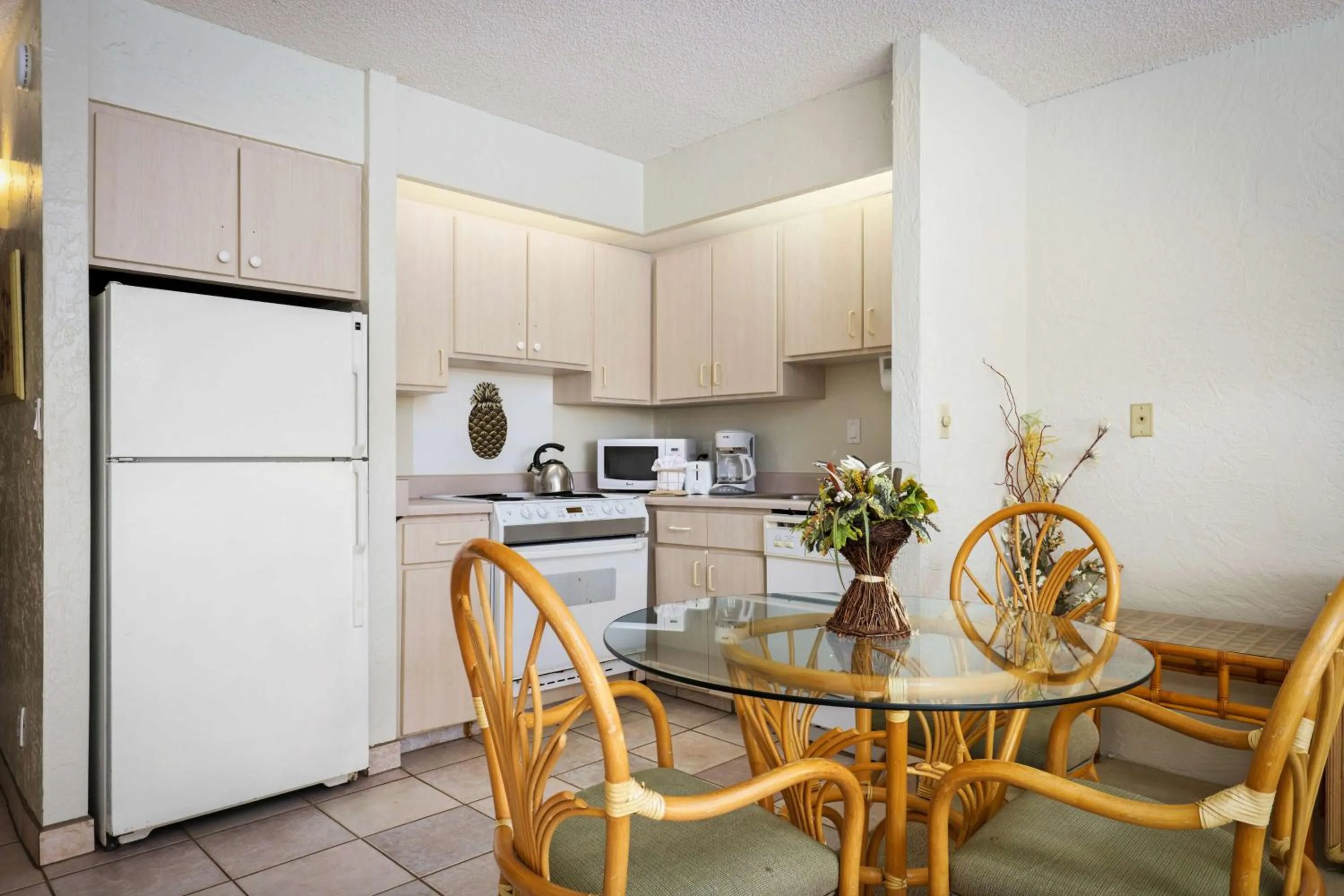 Kitchen or kitchenette in Aston at Papakea Resort