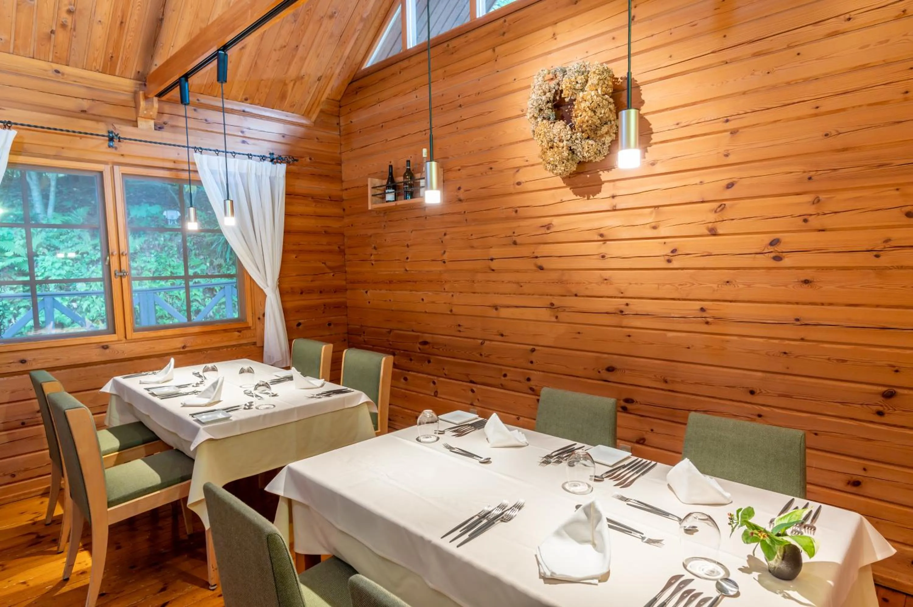 Restaurant/places to eat in Motoyu Kosenkaku