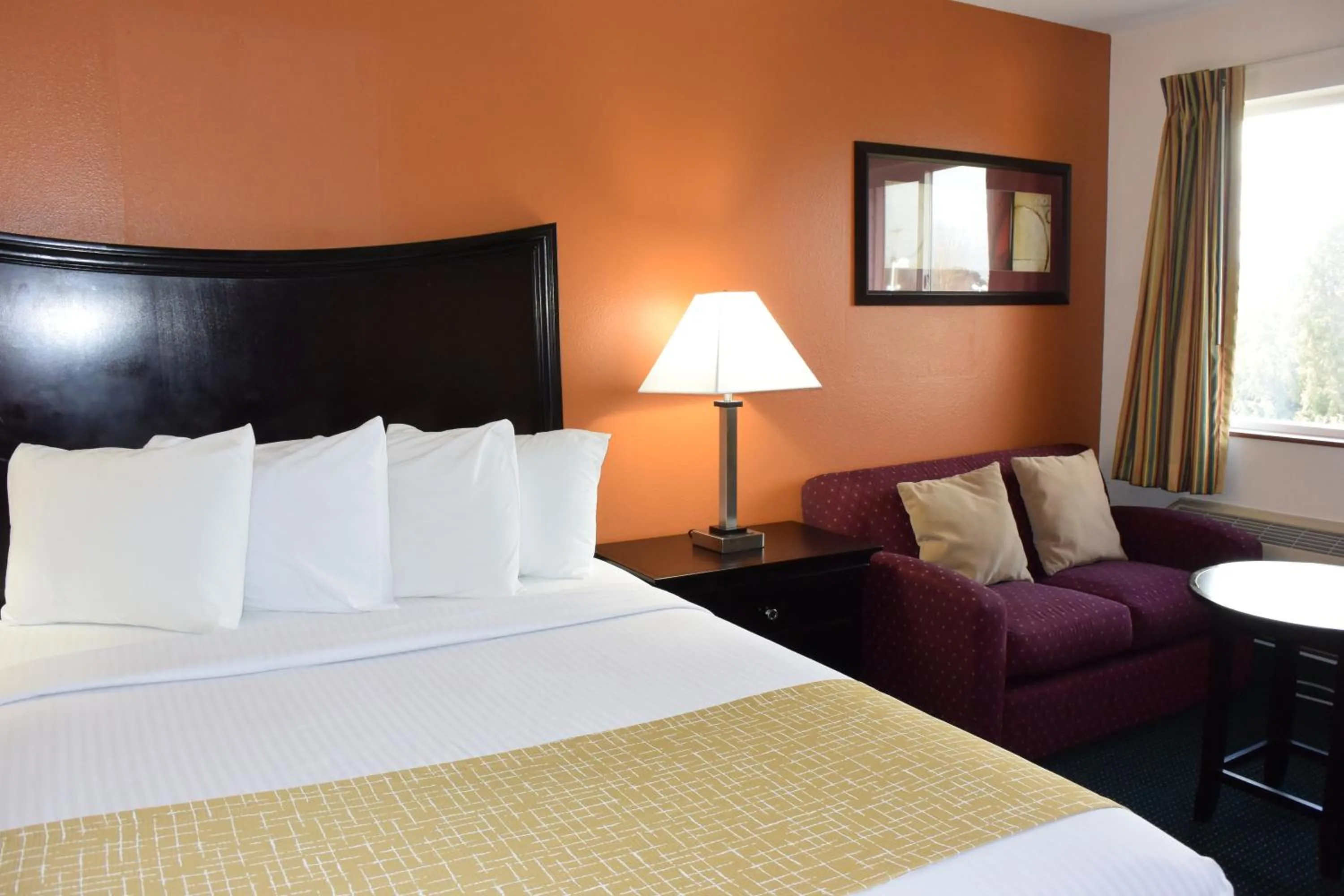 Photo of the whole room, Bed in Travelodge by Wyndham, Newberg