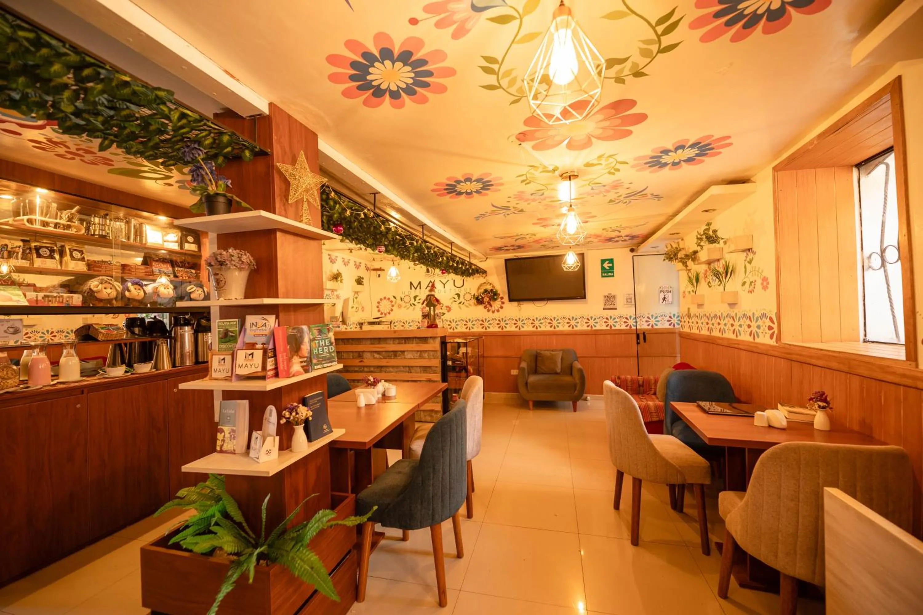 Restaurant/places to eat in Mayu Boutique Hotel