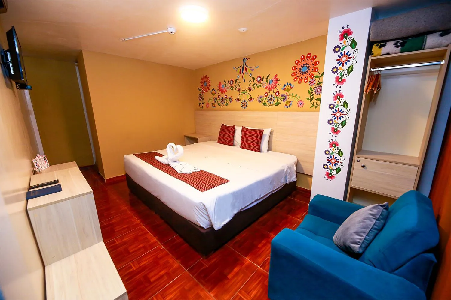 Bed in Mayu Boutique Hotel