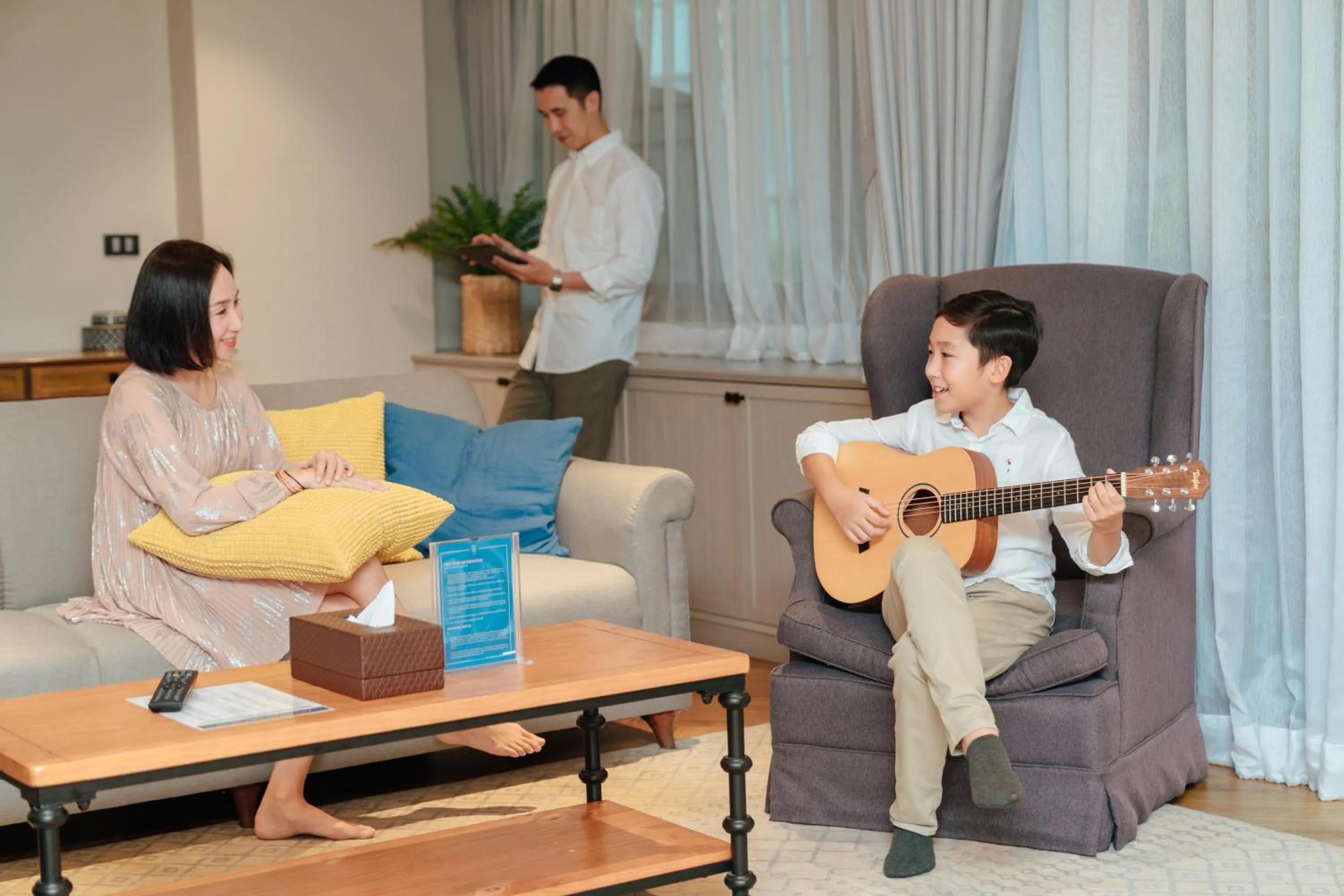 Living room in THEA Private Suites by TH District