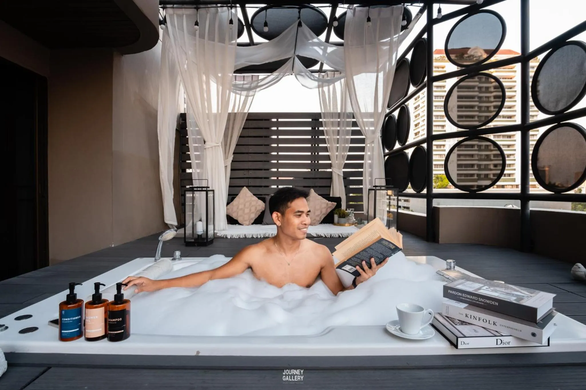 Balcony/Terrace in THEA Private Suites by TH District