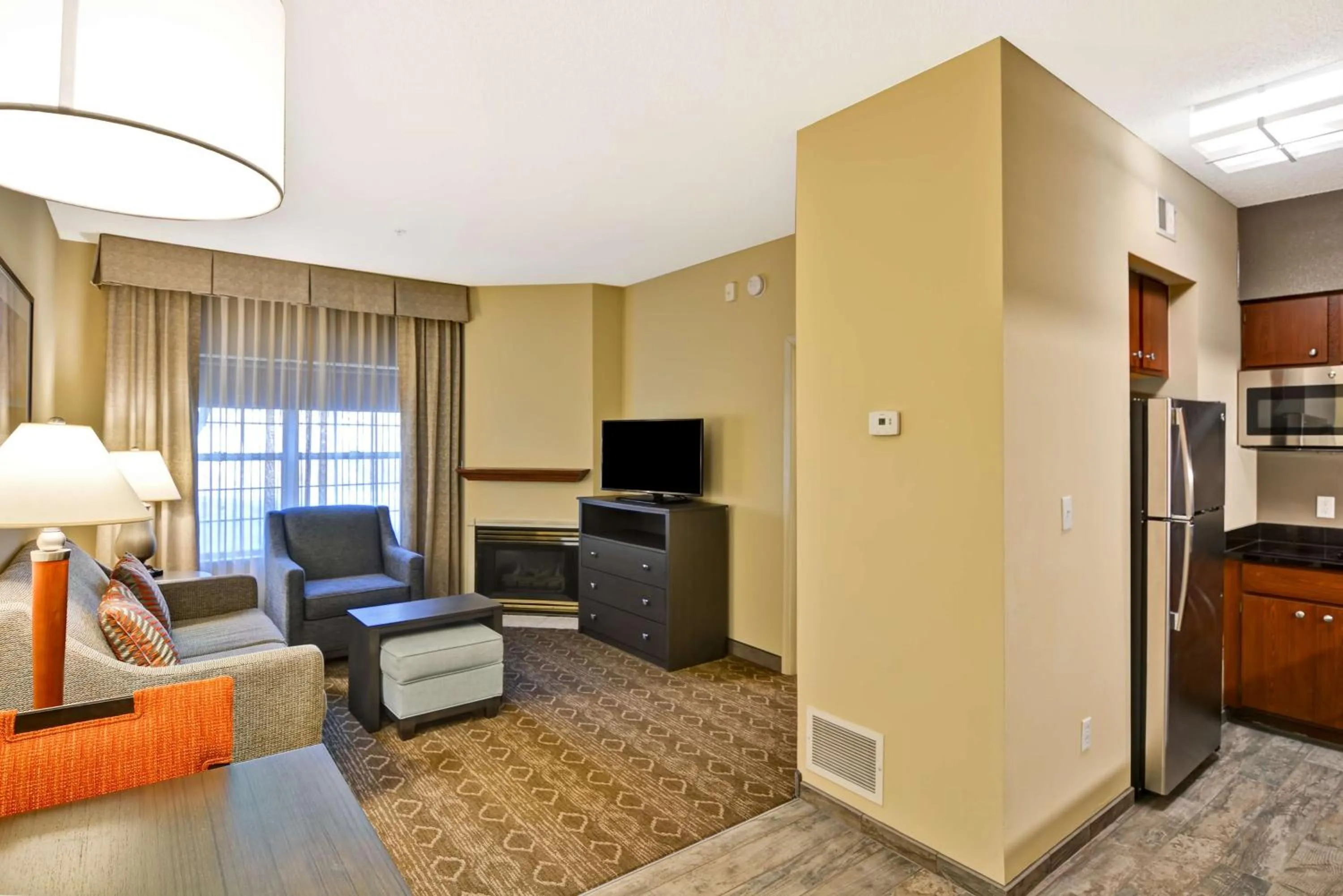 Bedroom in Homewood Suites by Hilton Kansas City/Overland Park