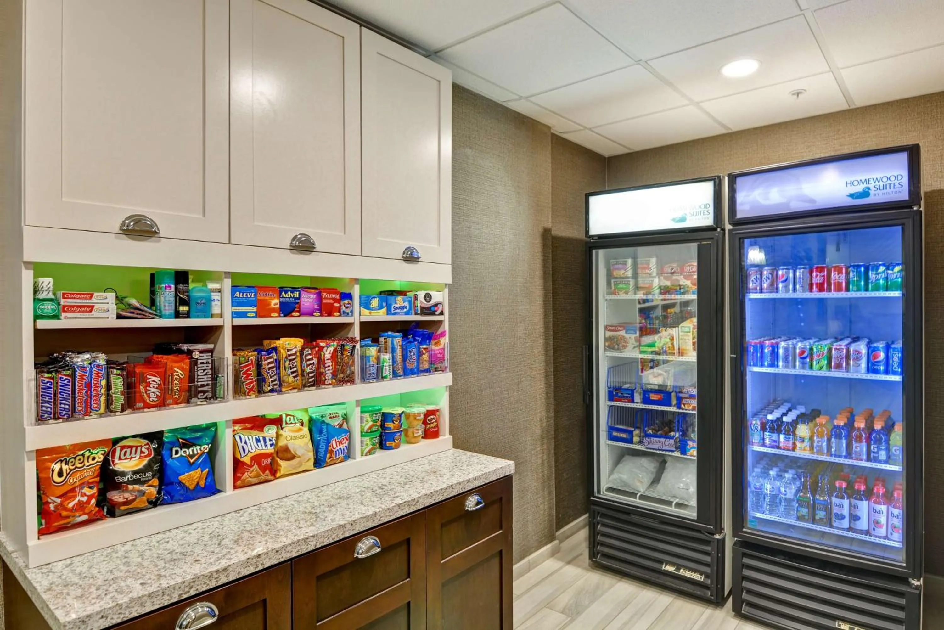 Restaurant/places to eat in Homewood Suites by Hilton Kansas City/Overland Park