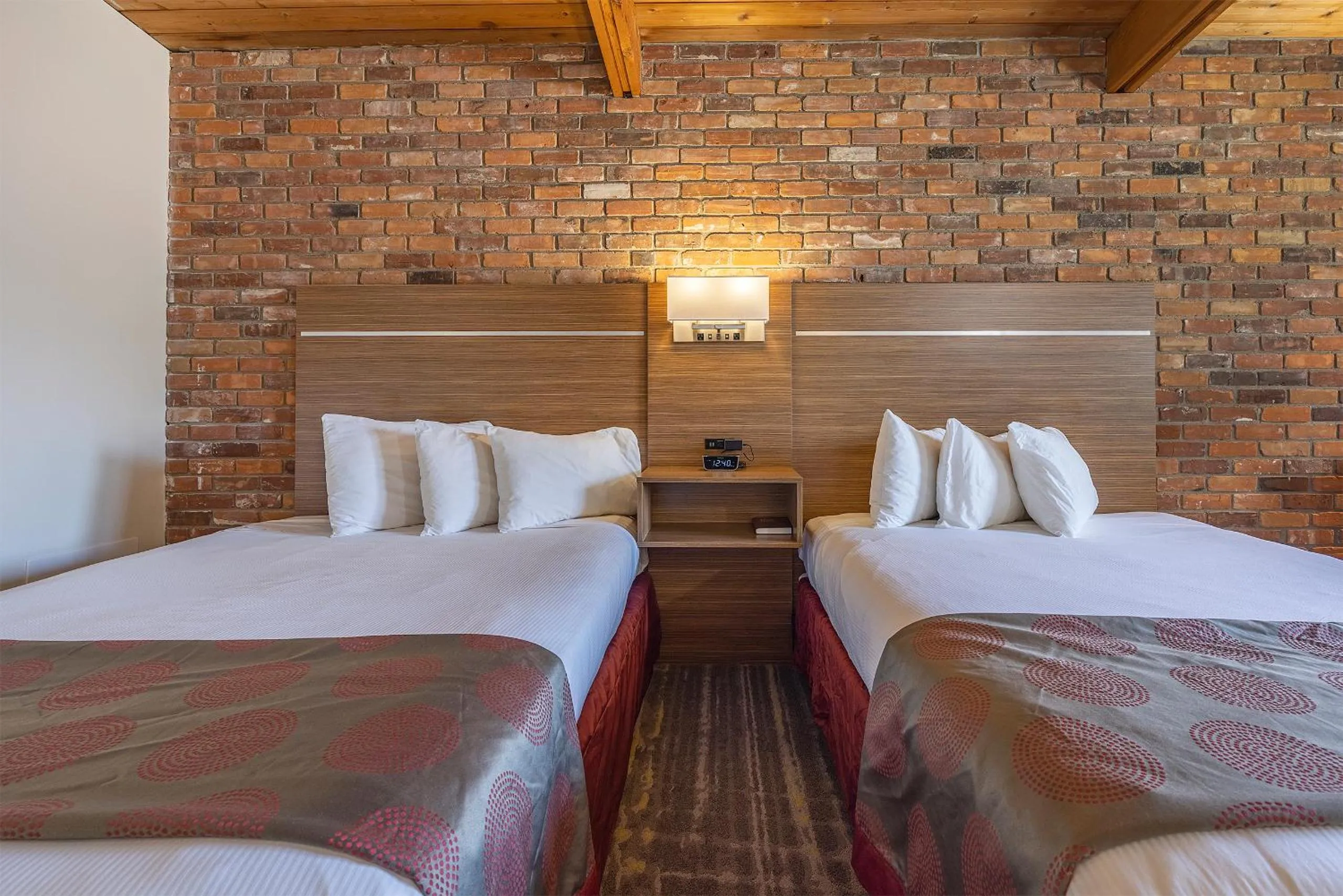 Bed in Ramada by Wyndham 1000 Islands Gananoque