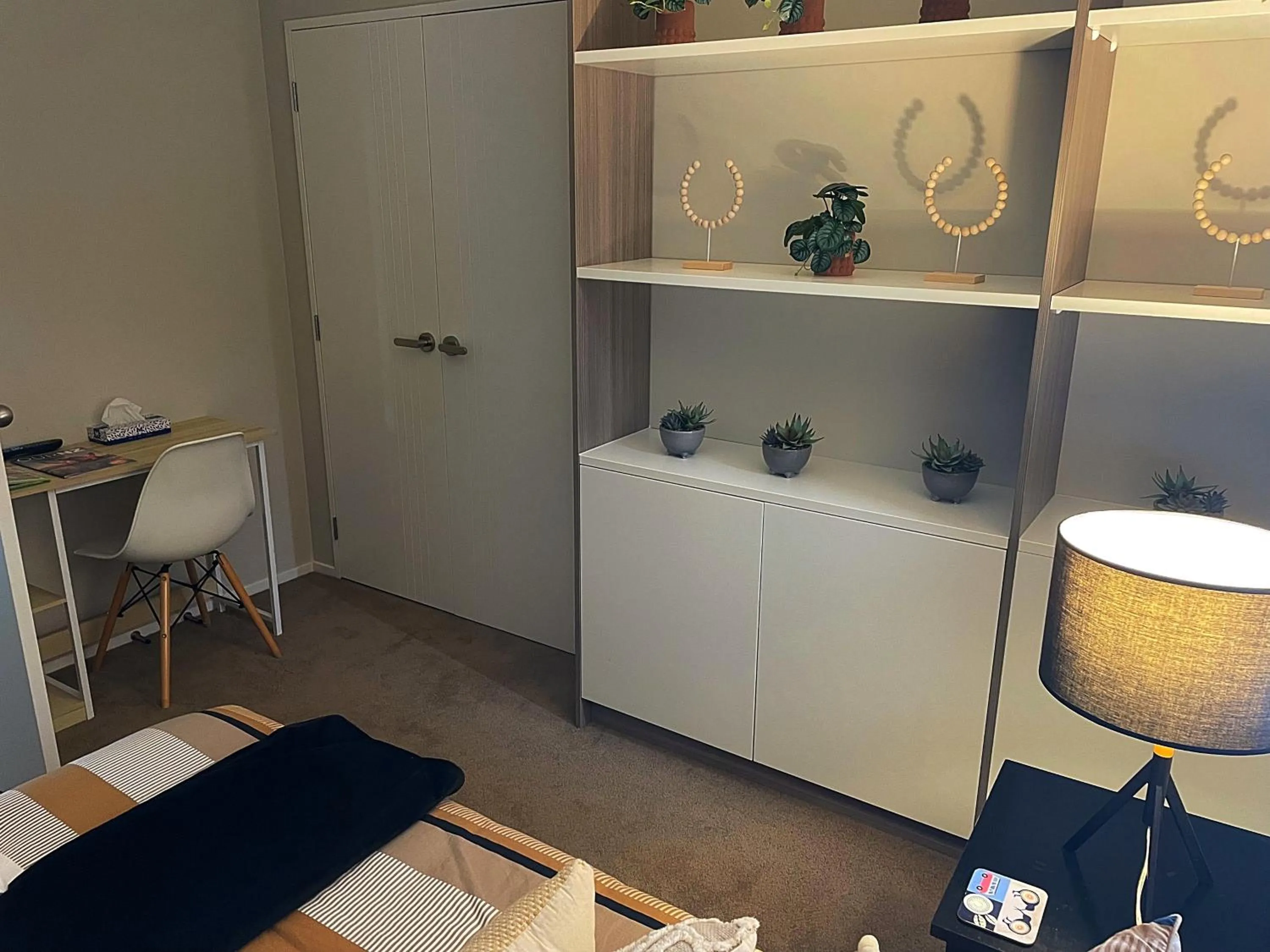 Bed in Flat Bush Holiday Accommodation