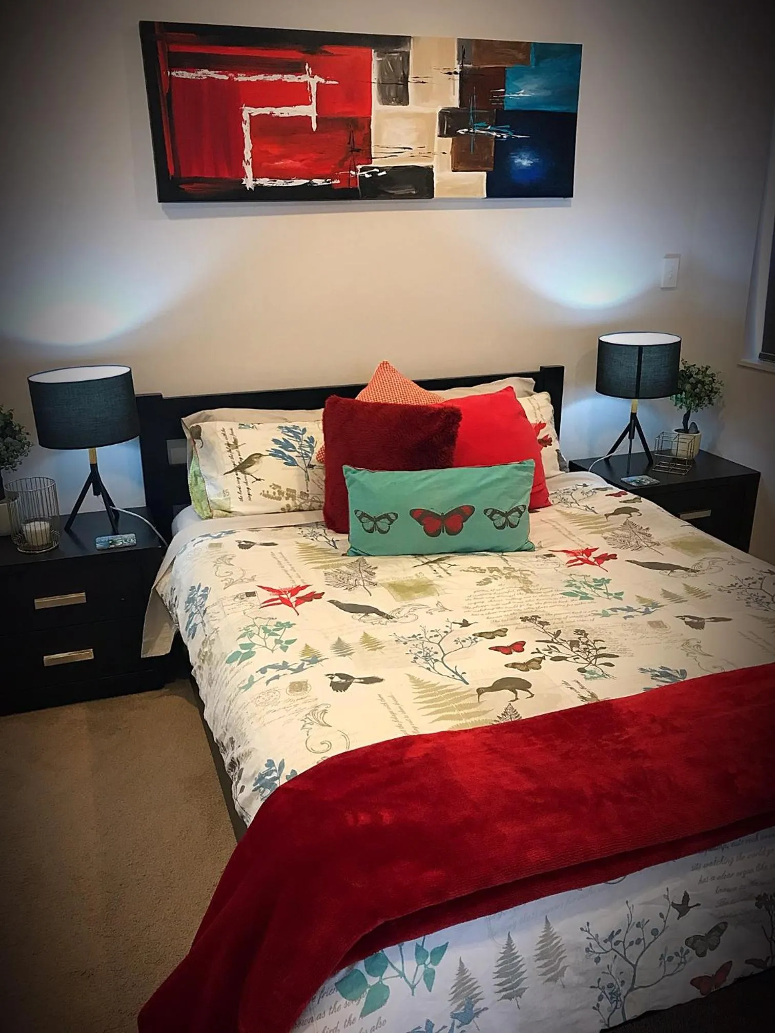 Bed in Flat Bush Holiday Accommodation