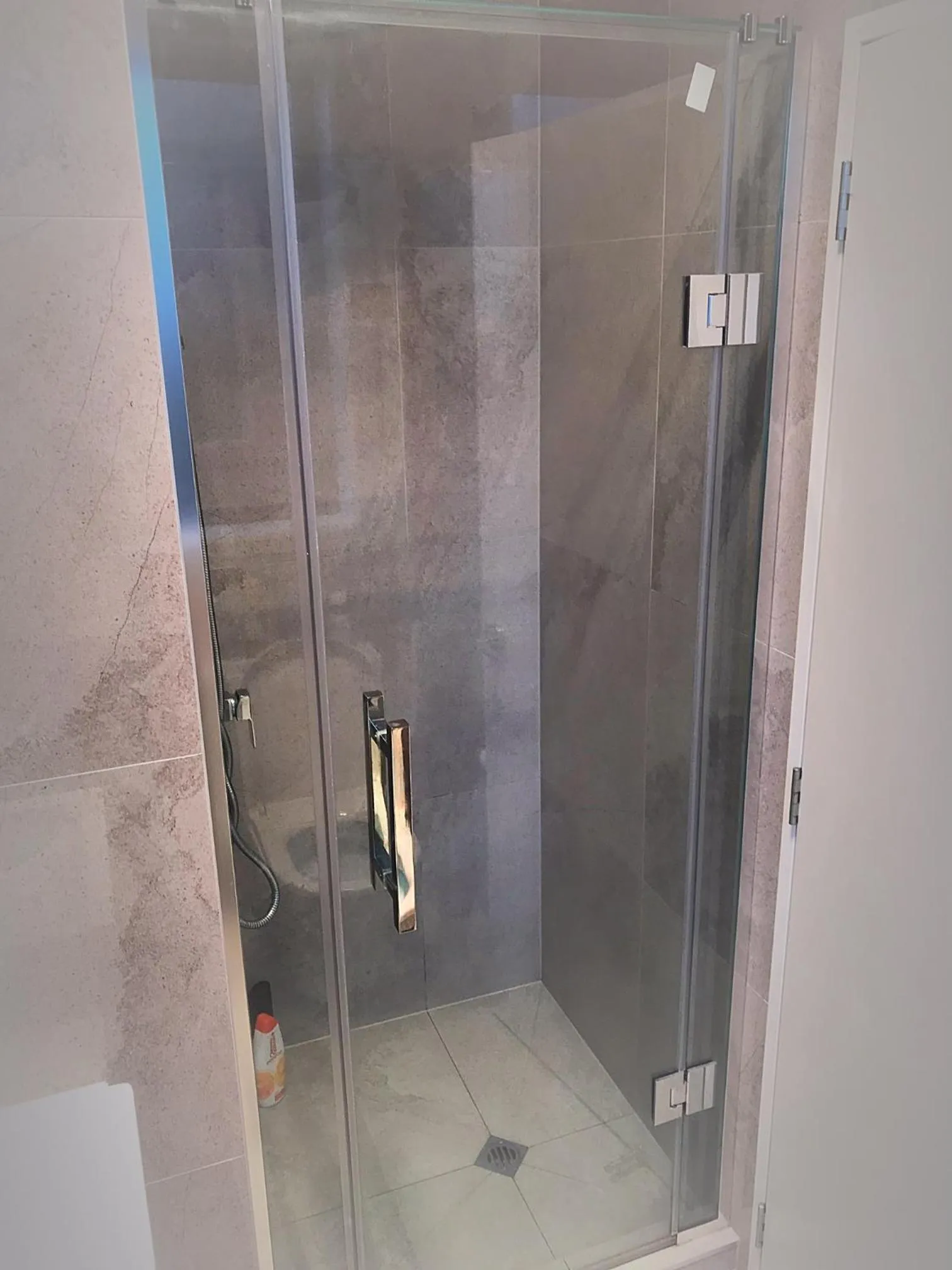 Shower in Flat Bush Holiday Accommodation
