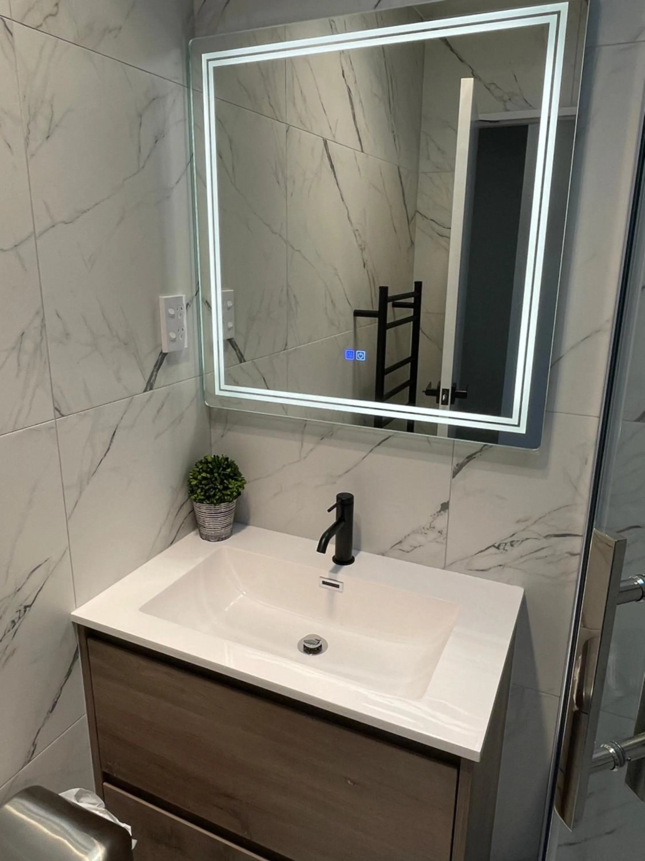 Bathroom in Flat Bush Holiday Accommodation