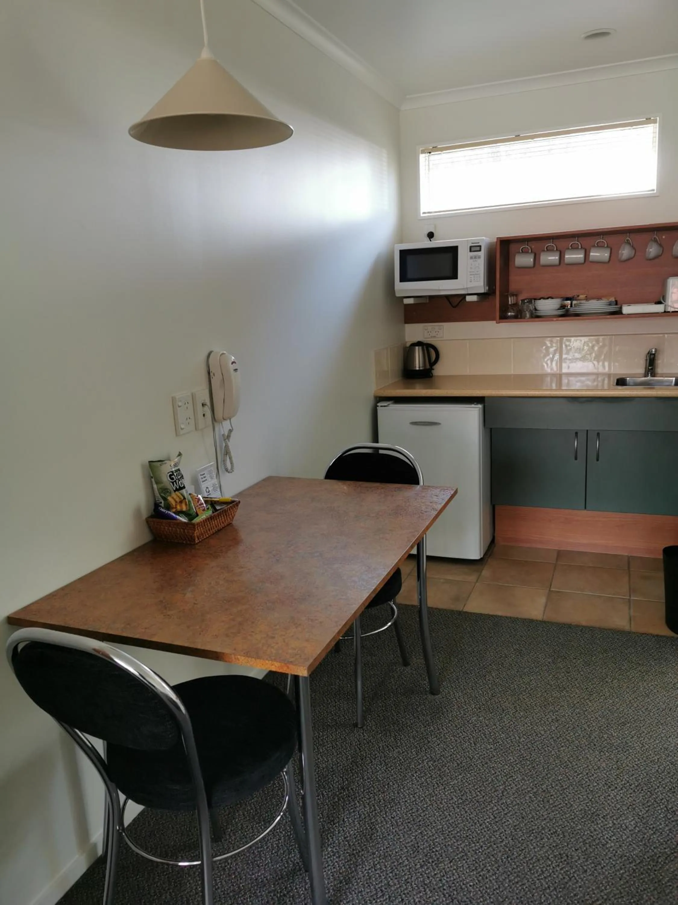 Bks Egmont Motor Lodge