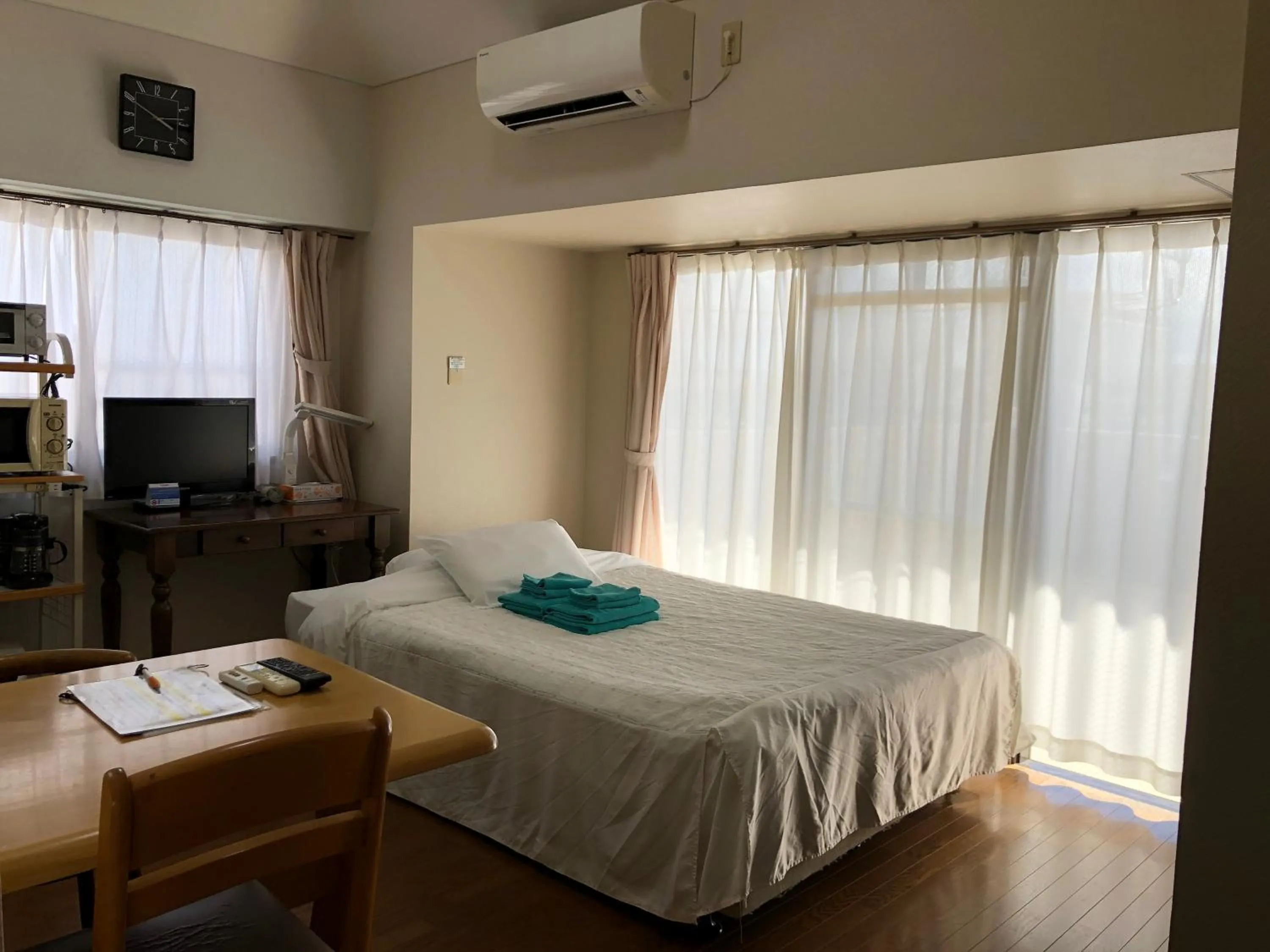 Bed in Weekly Harbourview Mansion Main Building