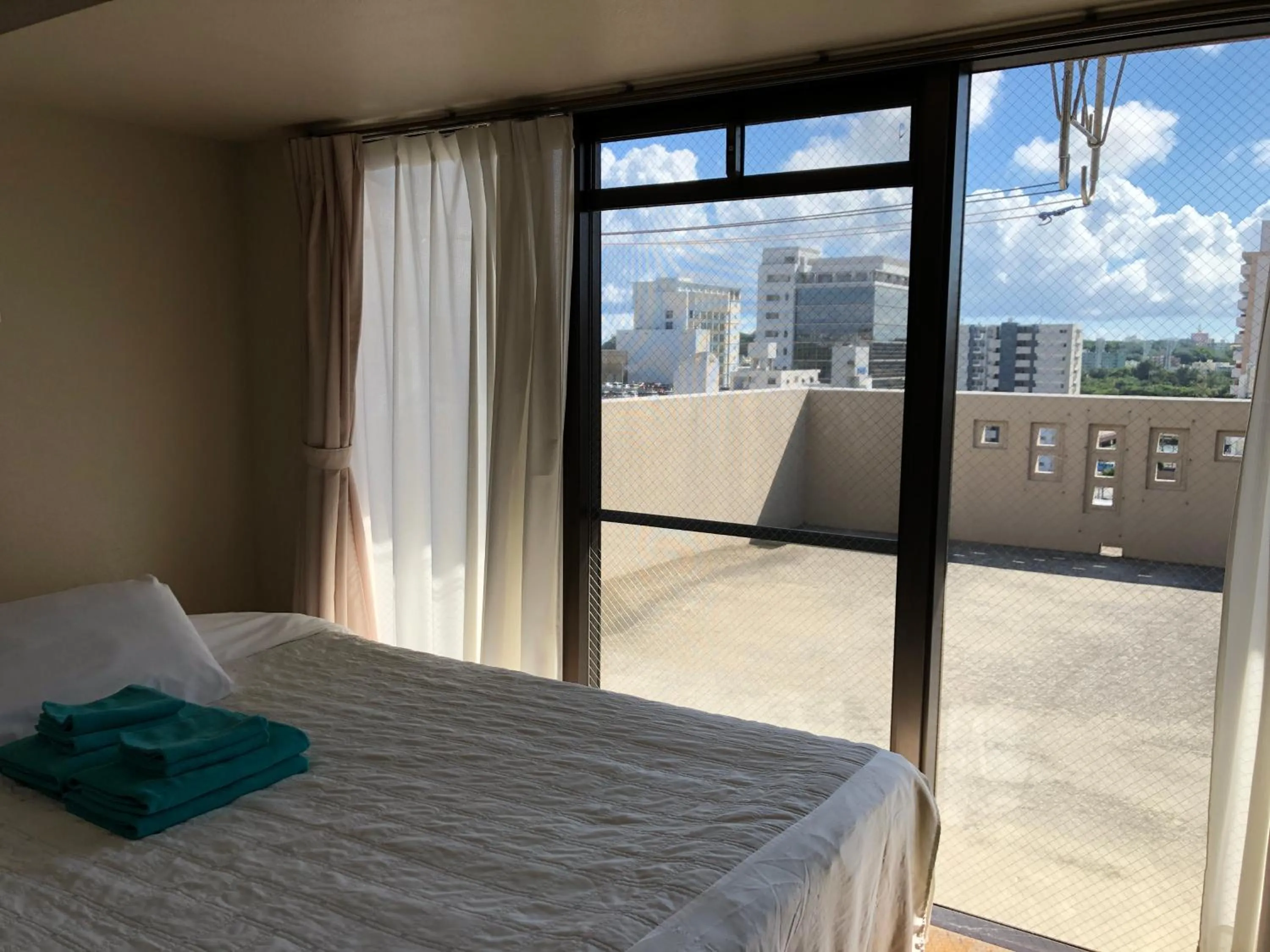 Bed in Weekly Harbourview Mansion Main Building
