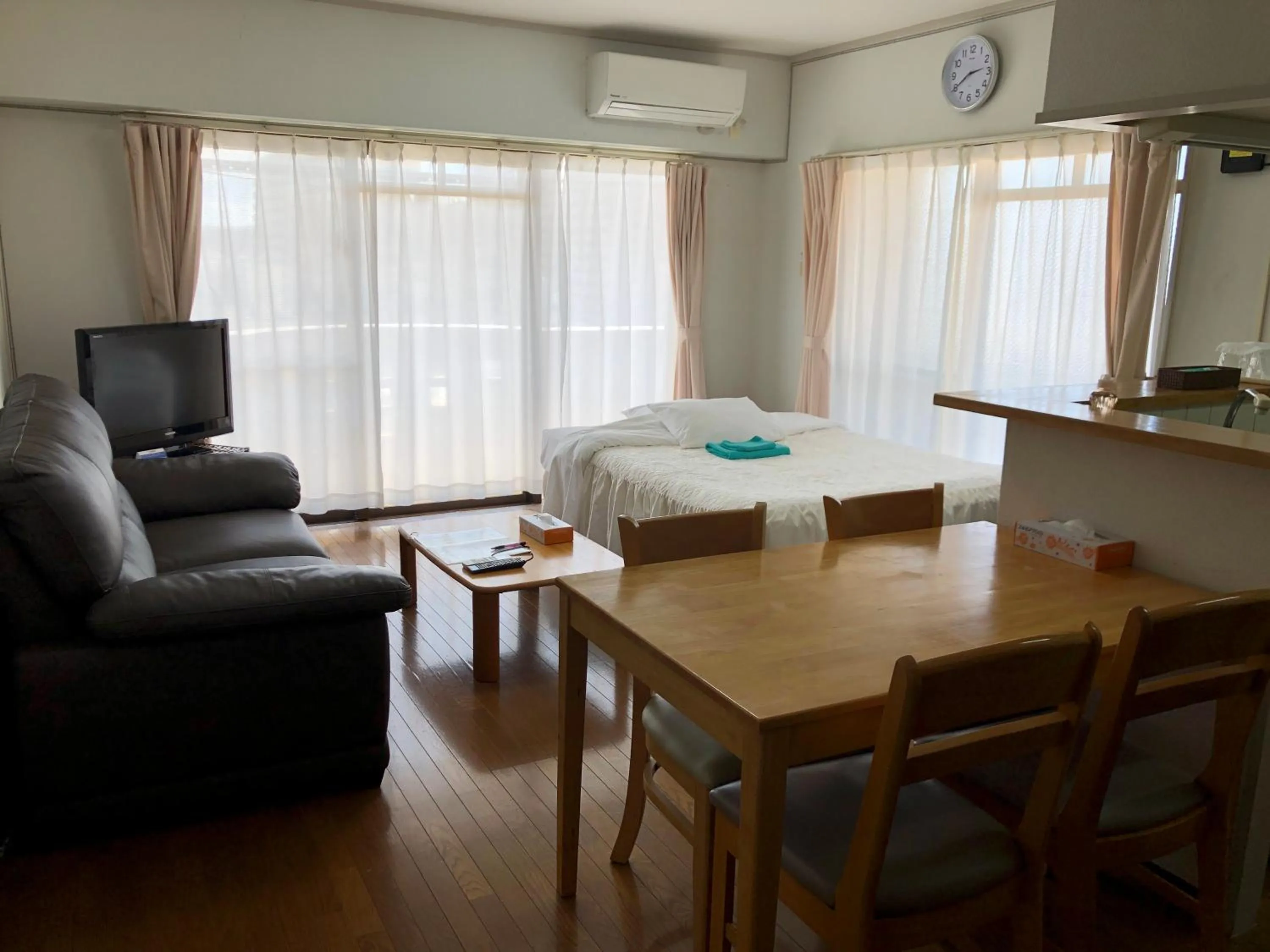 Bed in Weekly Harbourview Mansion Main Building