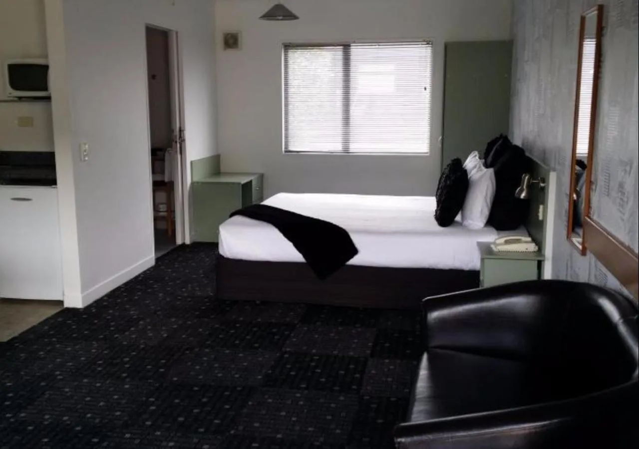 Bed in ASURE Abode On Courtenay Motor Inn