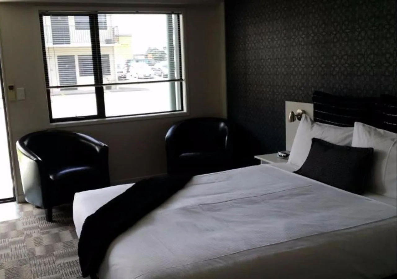 Bed in ASURE Abode On Courtenay Motor Inn