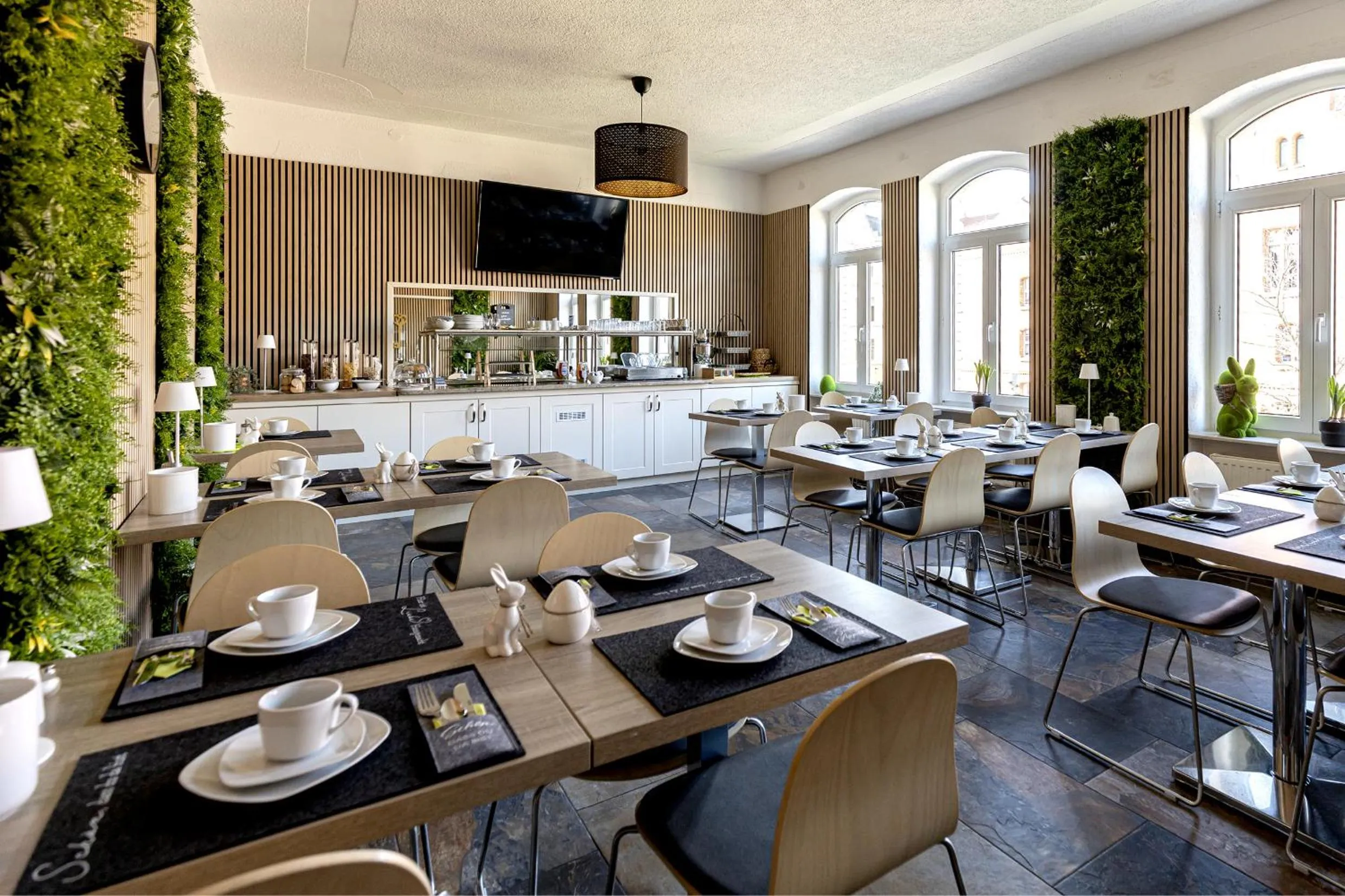 Restaurant/places to eat in Hotel Garni " Am Domplatz"