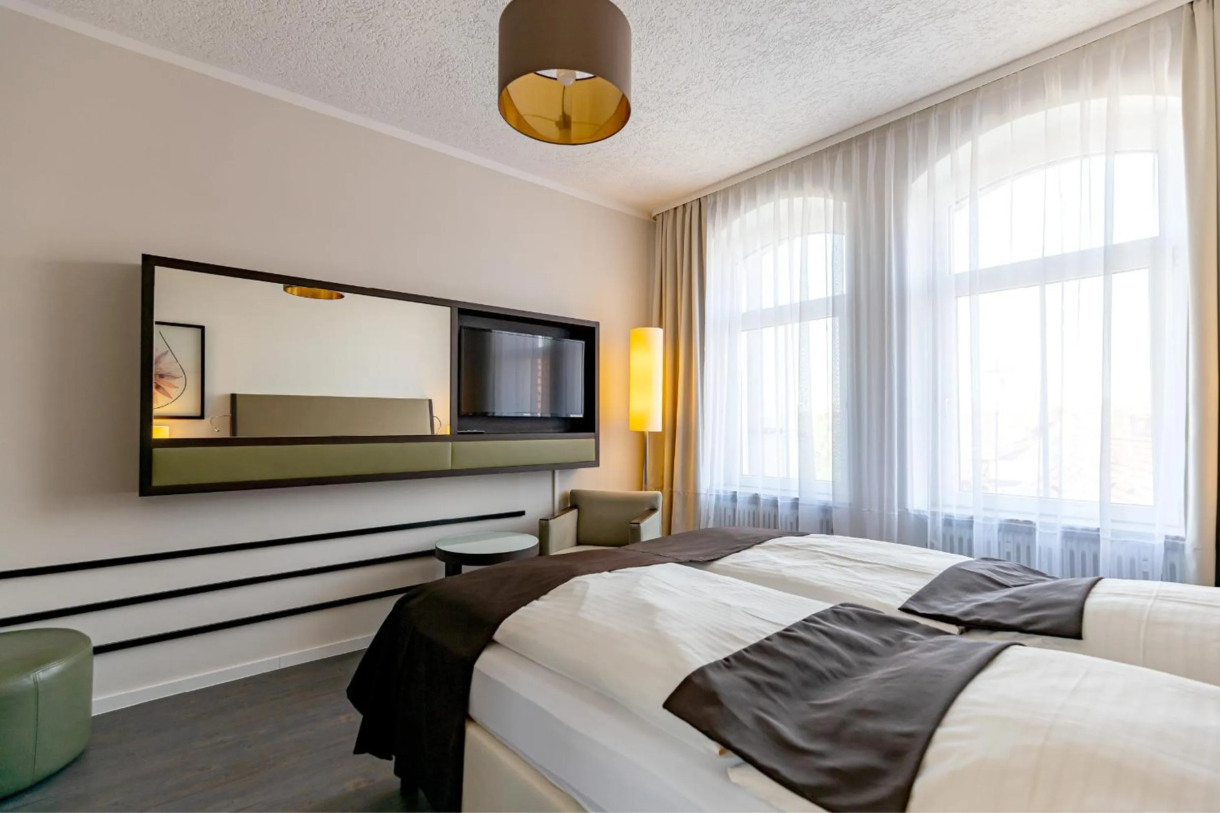 Bedroom, Bed in Hotel Garni " Am Domplatz"