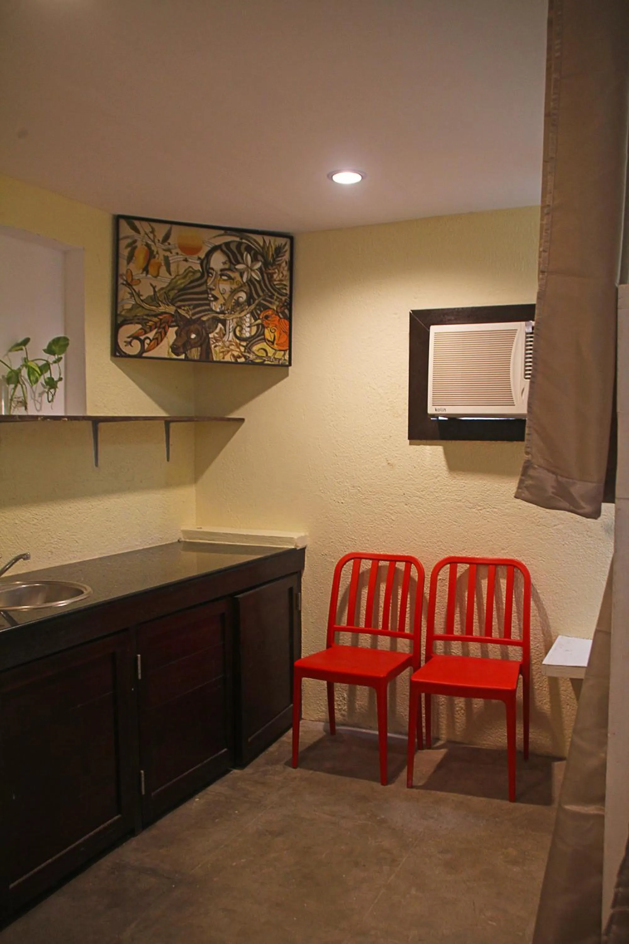 Lazy Dog Bed & Breakfast