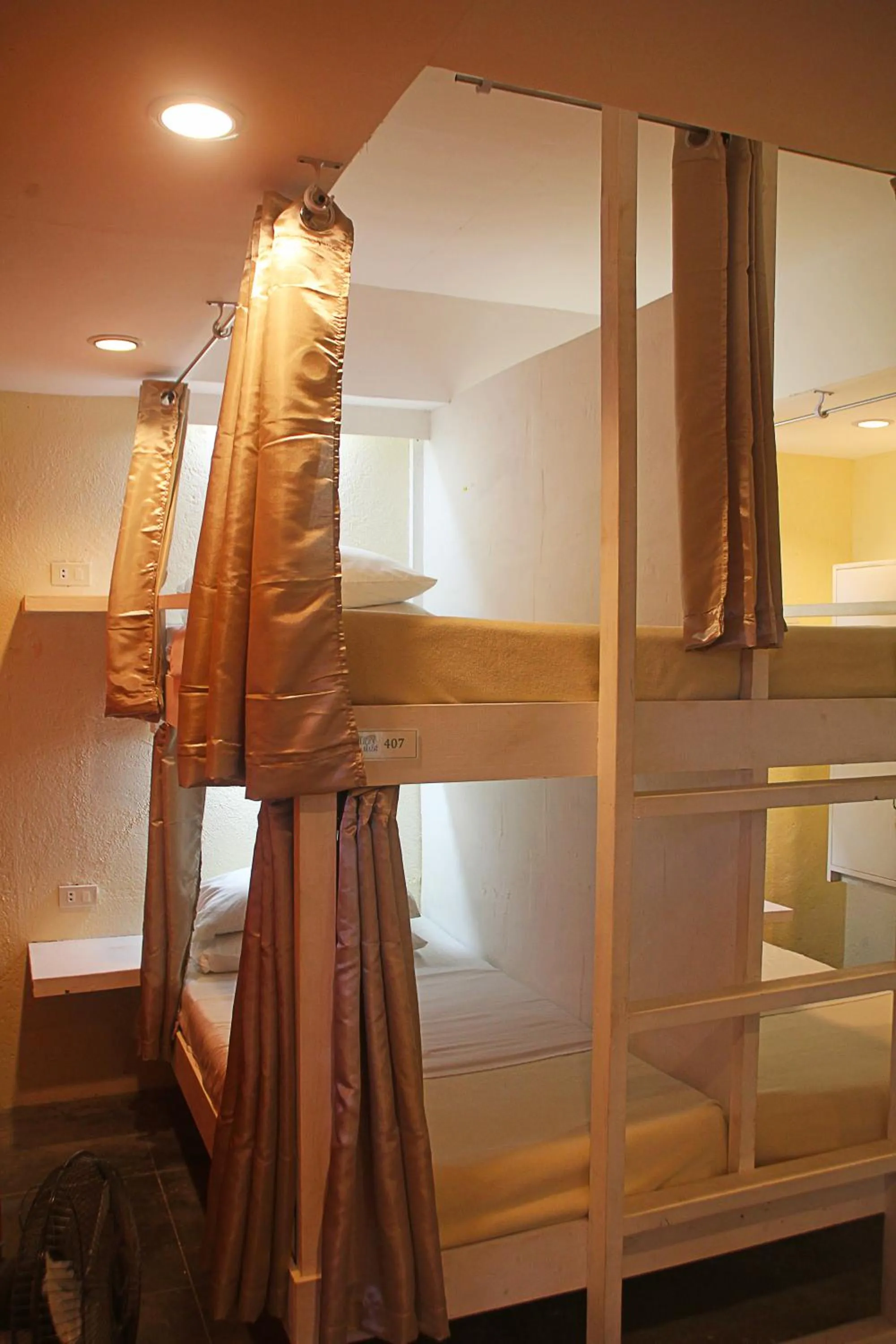 bunk bed, Bed in Lazy Dog Bed & Breakfast