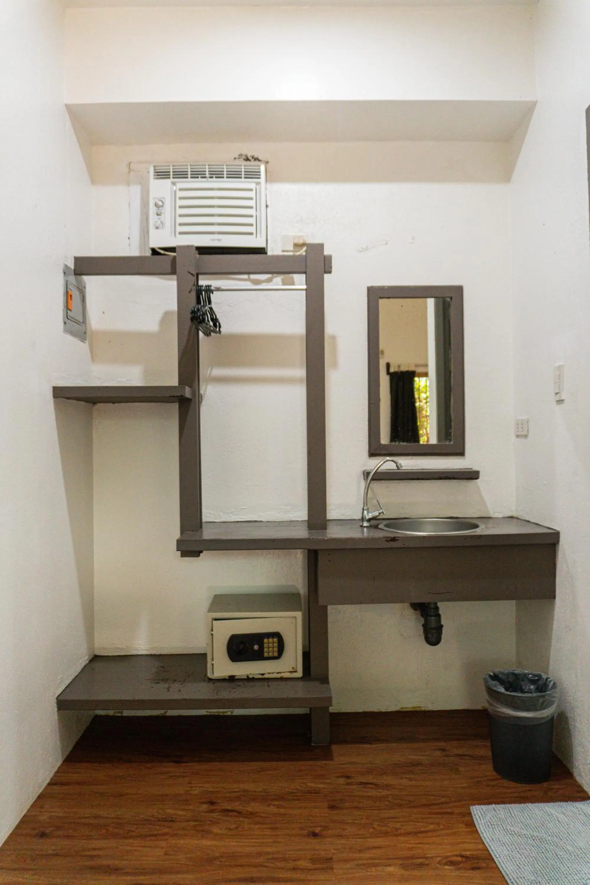 Lazy Dog Bed & Breakfast