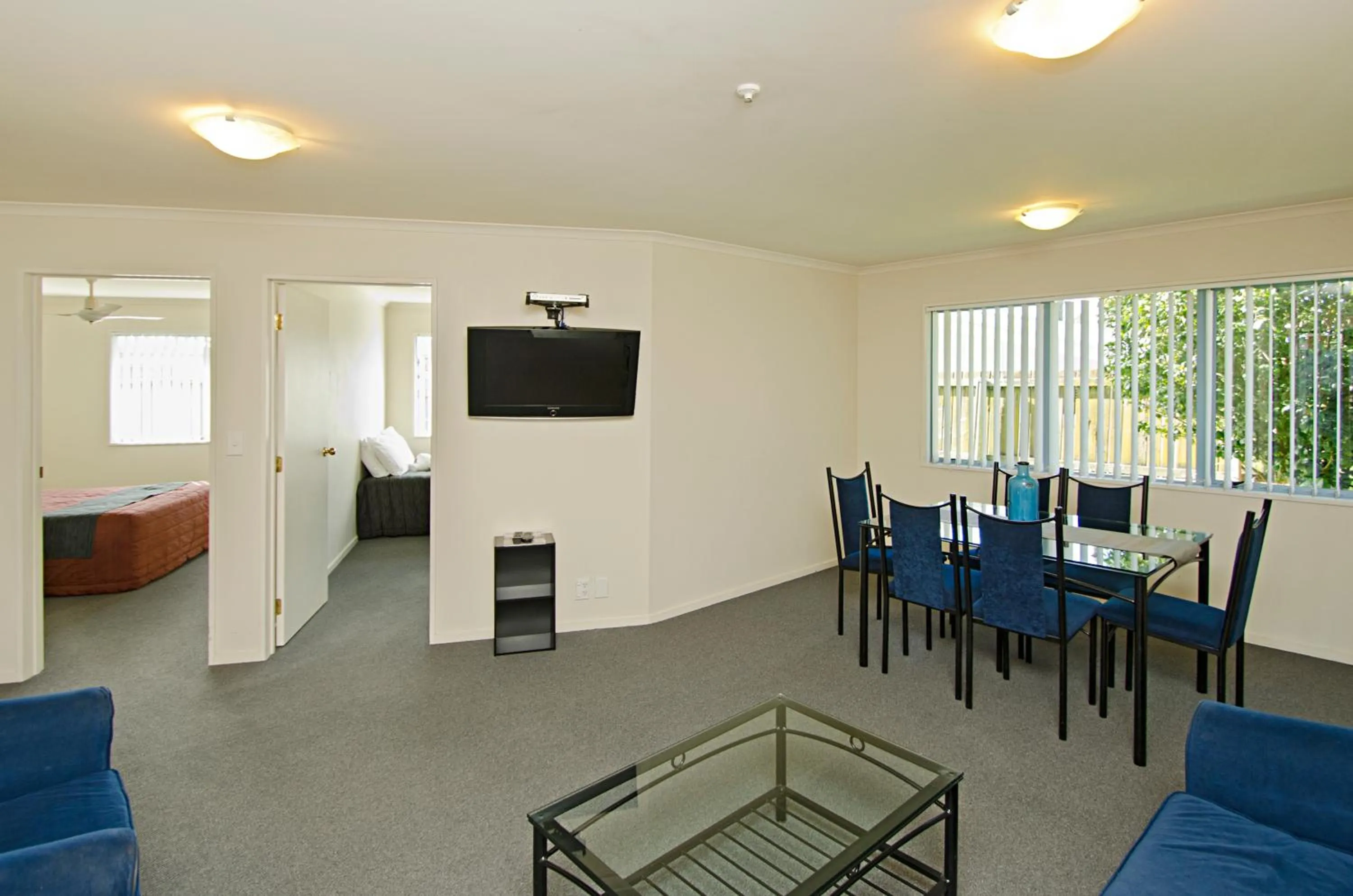 TV and multimedia in Gateway Motor Inn