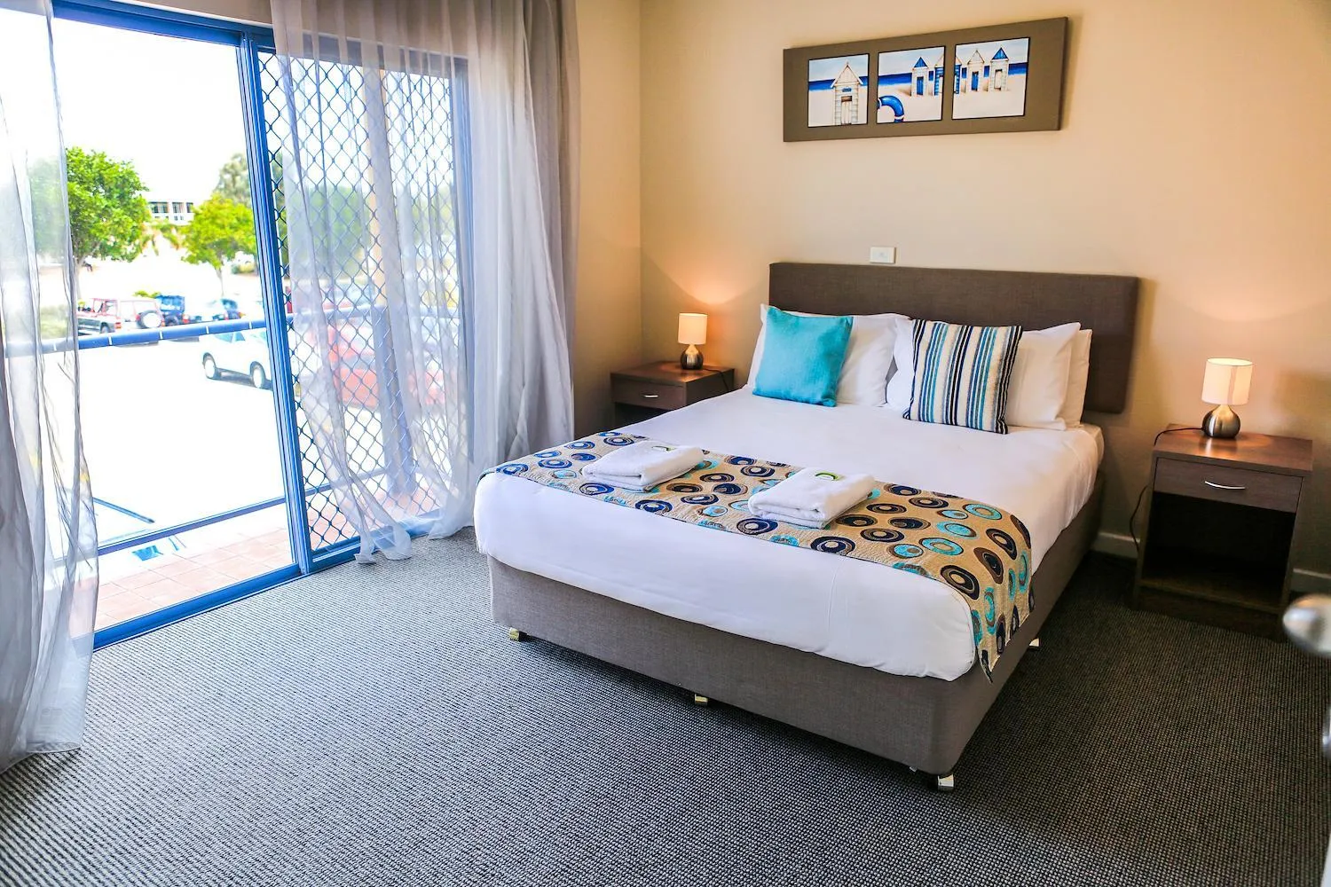 Bedroom, Bed in Marina Hotel