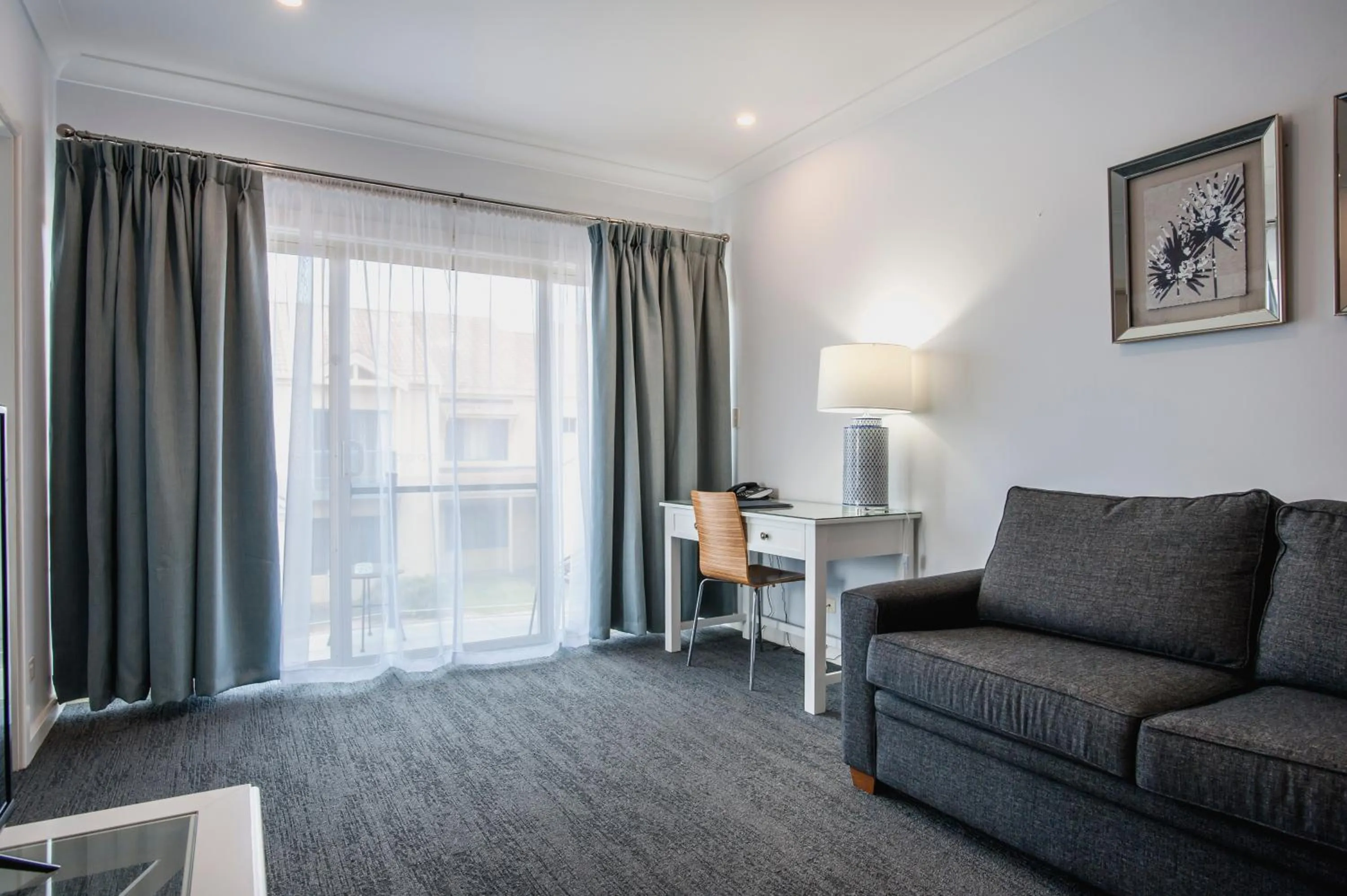 Living room in Marina Hotel