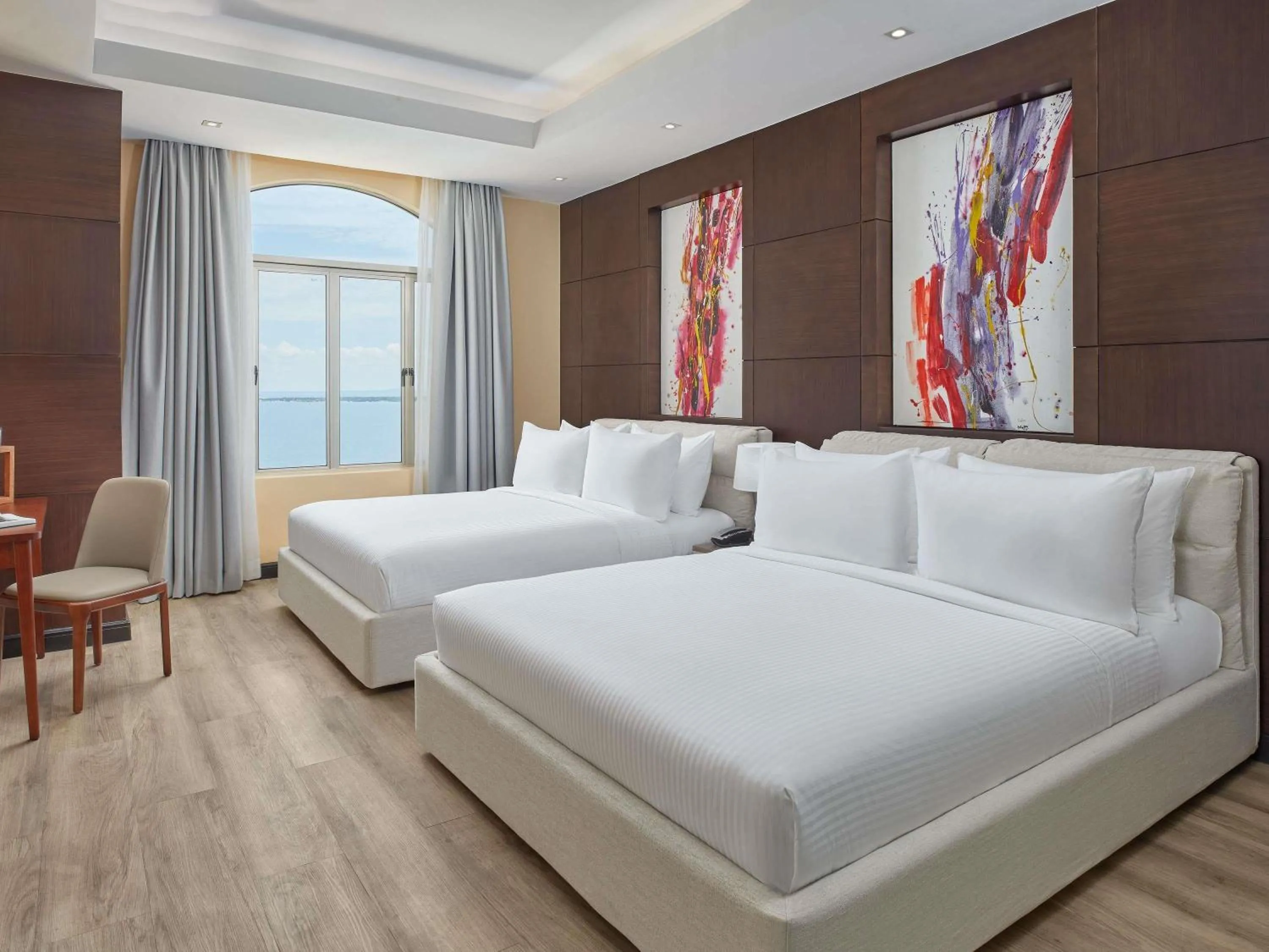 Bedroom, Bed in Mövenpick Hotel Mactan Island Cebu