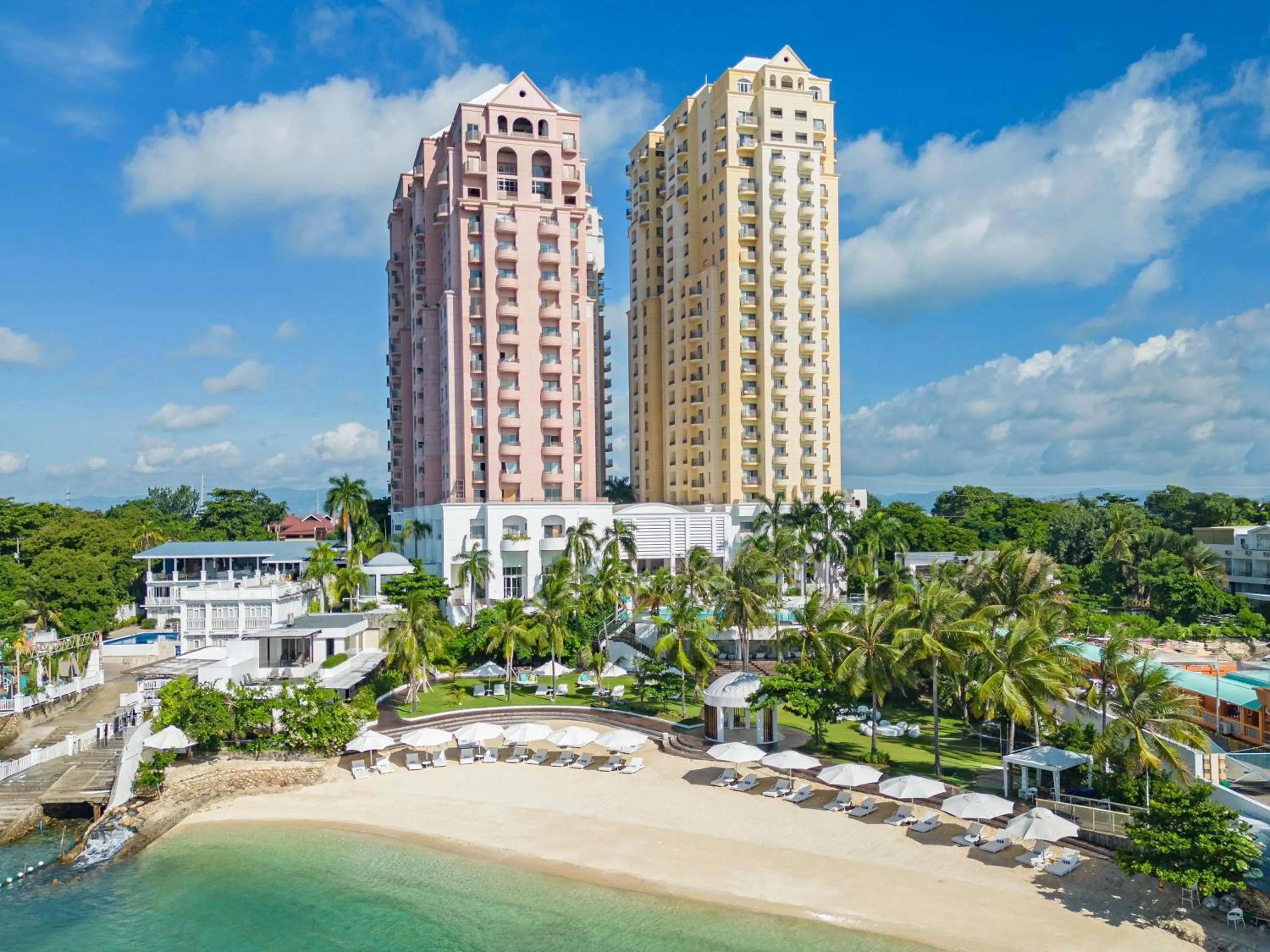 Property building in Mövenpick Hotel Mactan Island Cebu