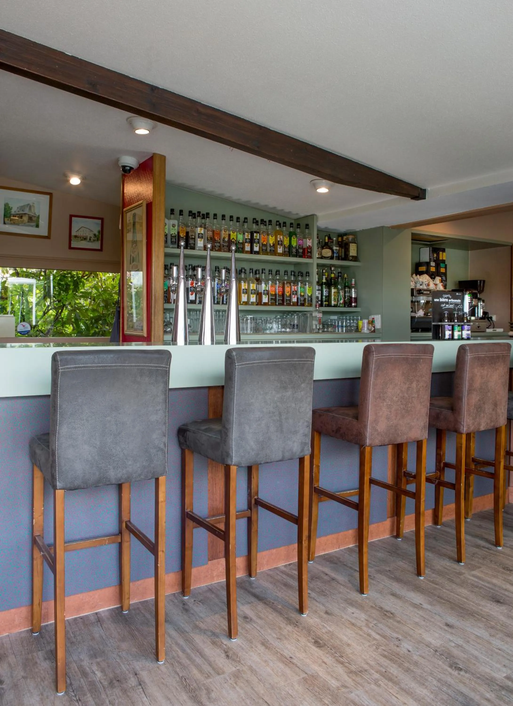 Lounge or bar in Hôtel du Lac