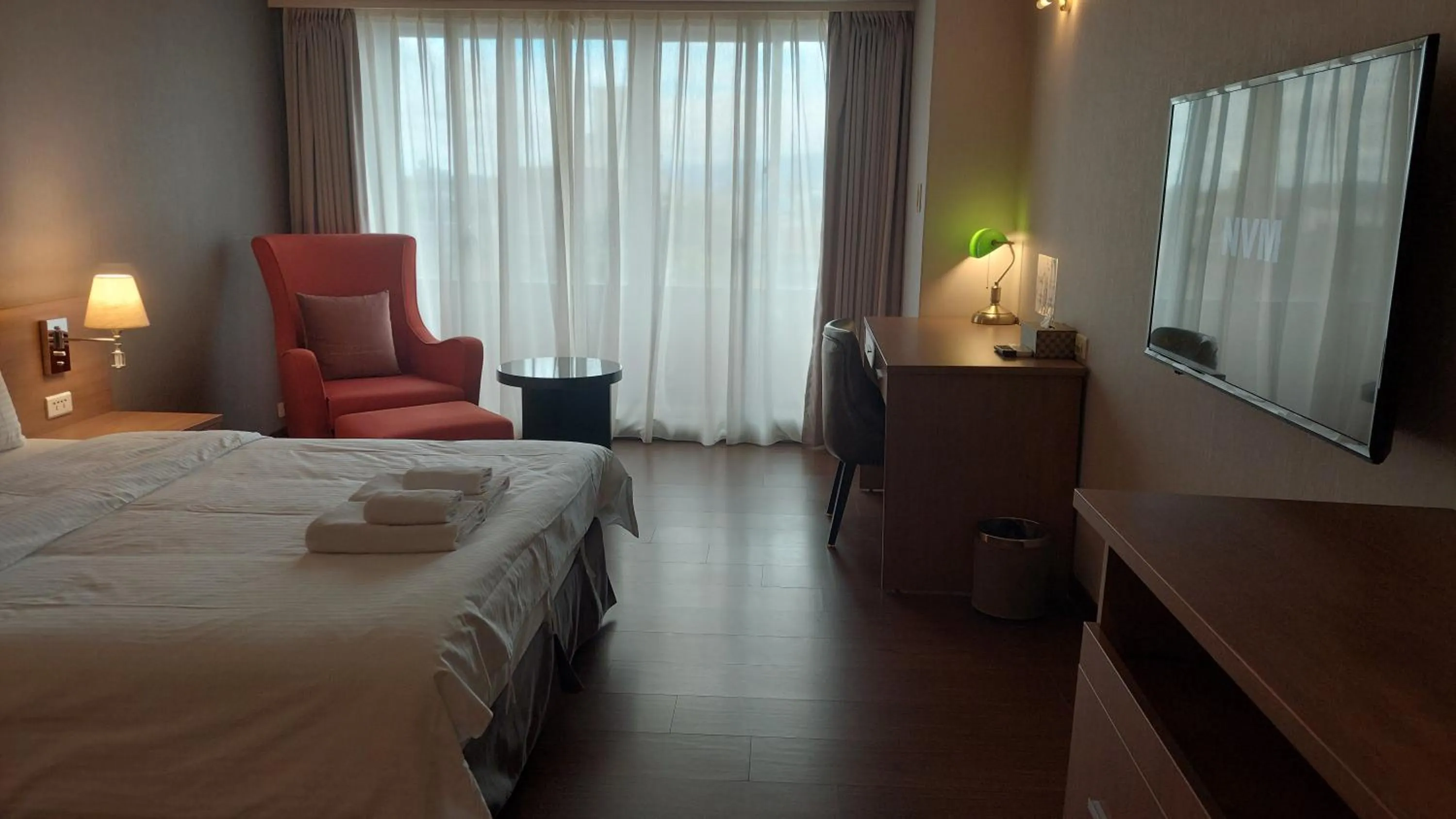 room service, Bed in Sky19 Hotel