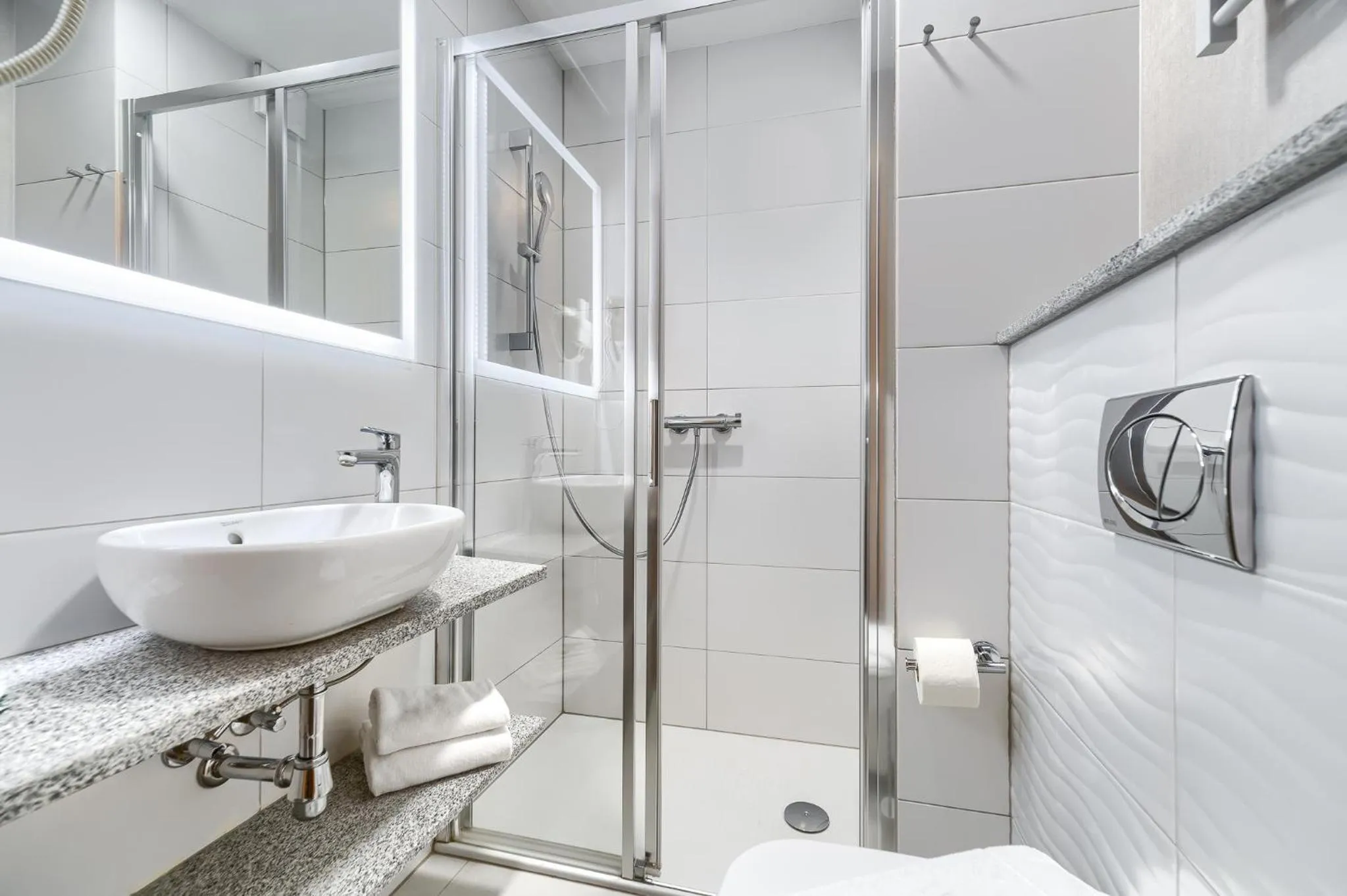 Shower in Afrodyta Spa