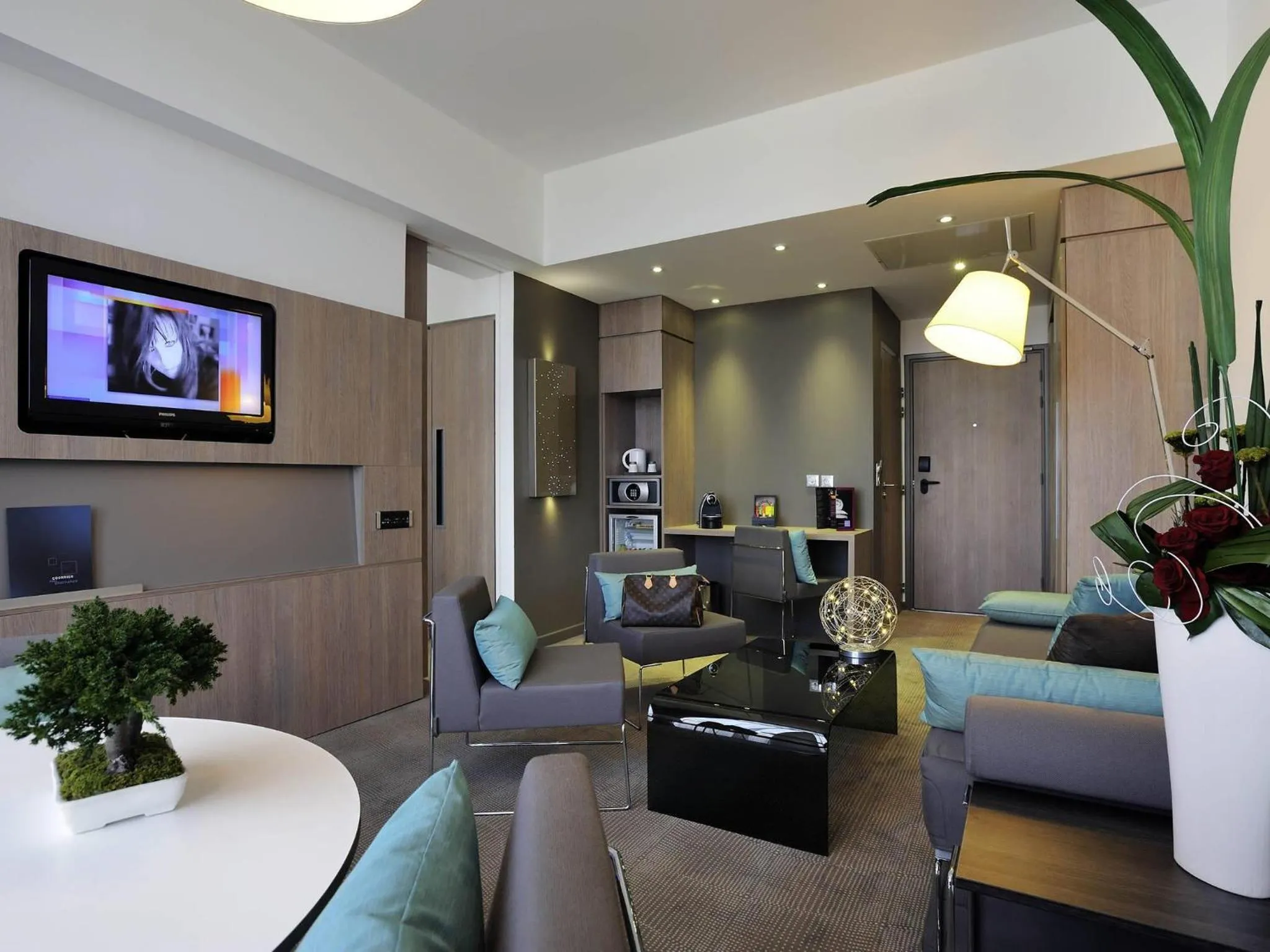 Bedroom in Novotel Avignon Centre