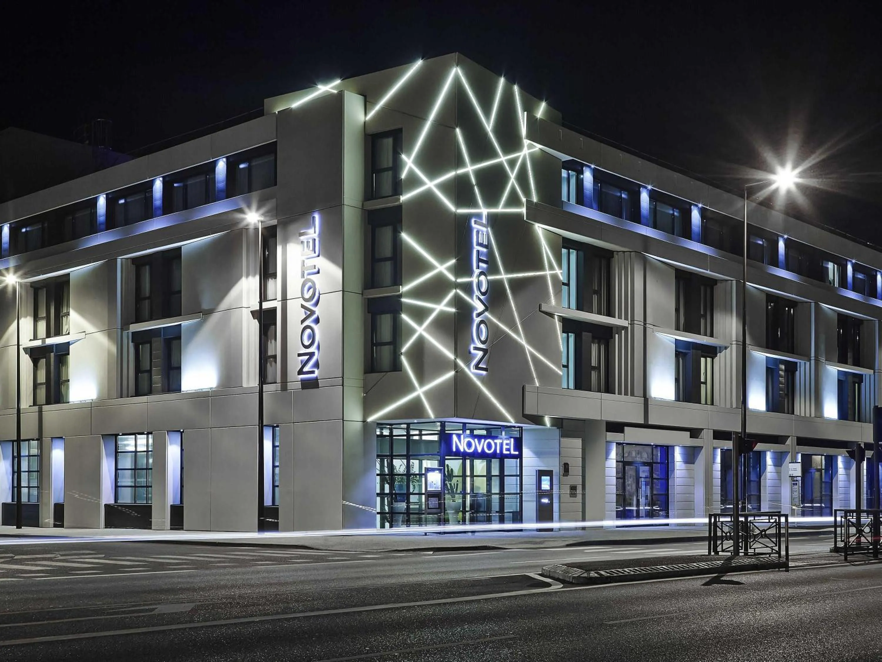 Property building in Novotel Avignon Centre