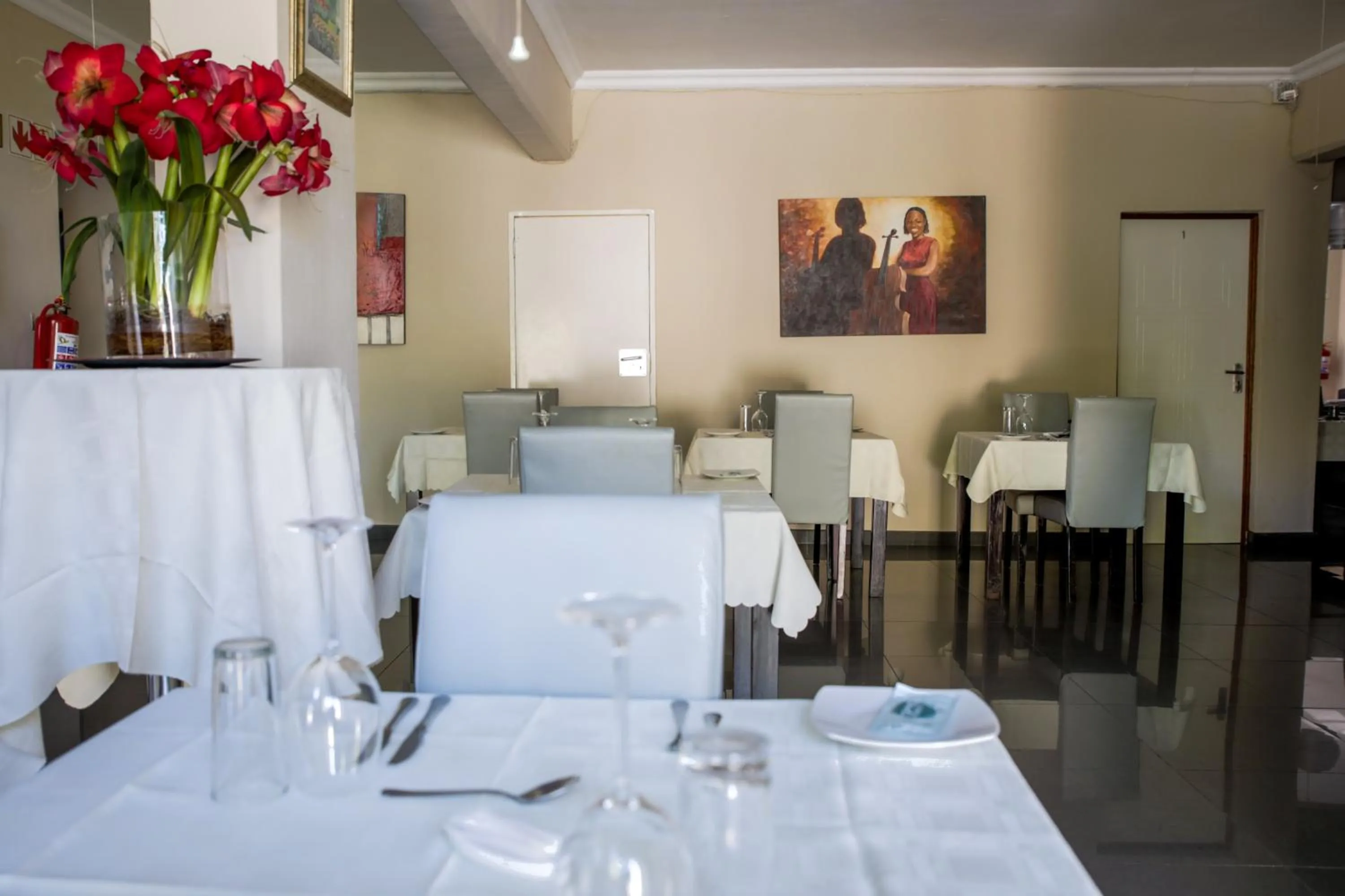 Restaurant/places to eat in Ruby Stone Boutique Hotel