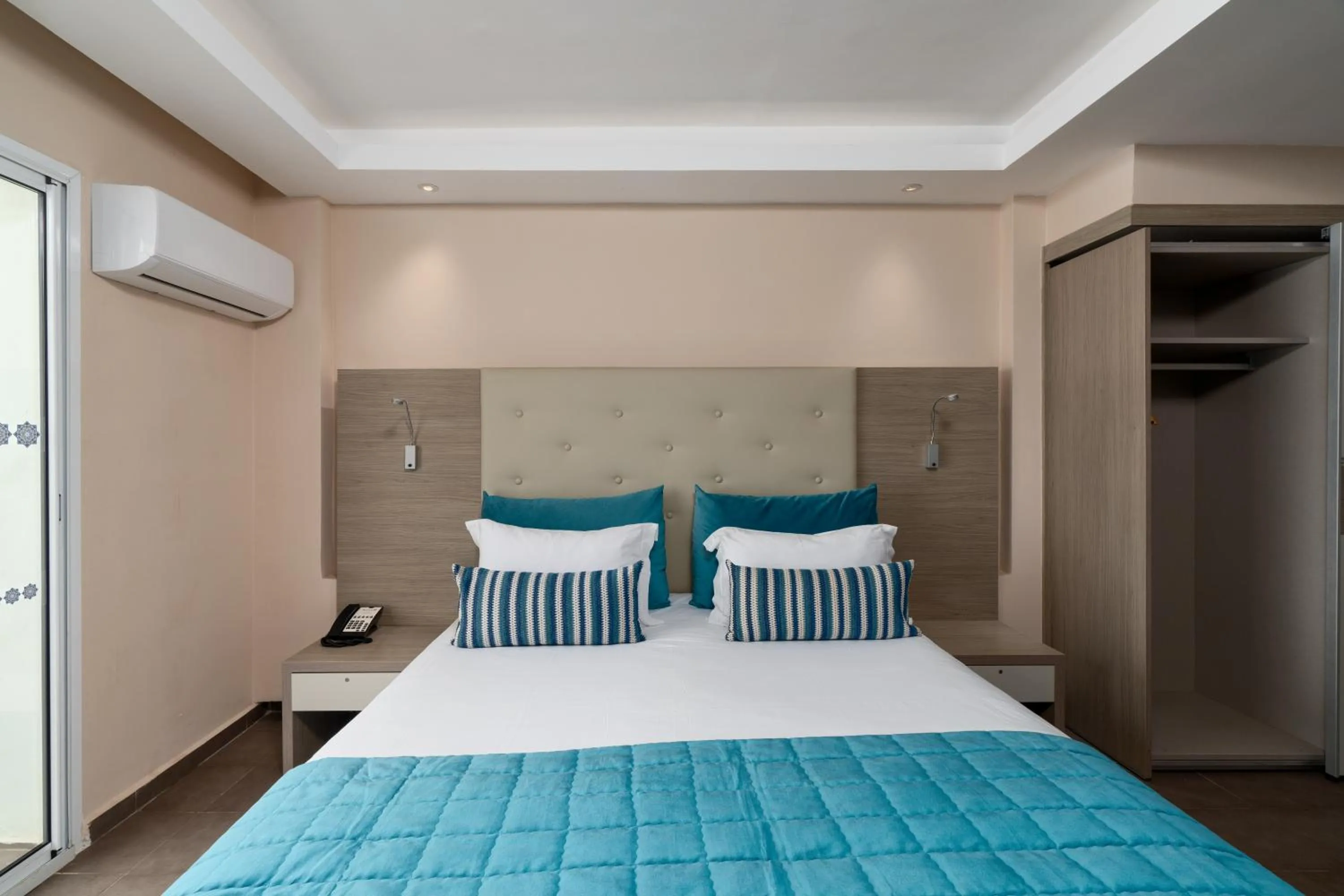 Bed in Amadil Ocean Club
