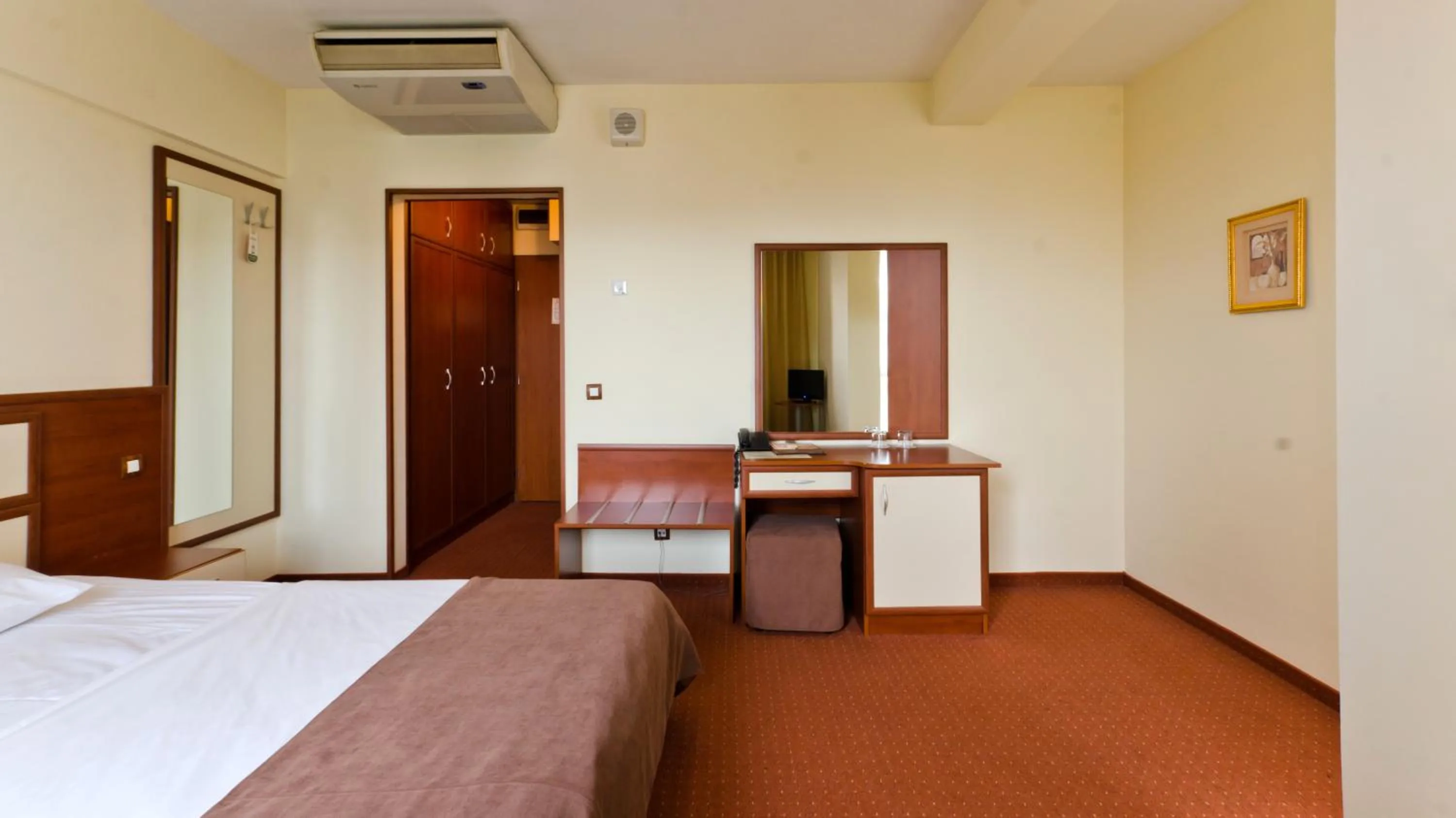 Decorative detail, Bed in Nadejda Hotel