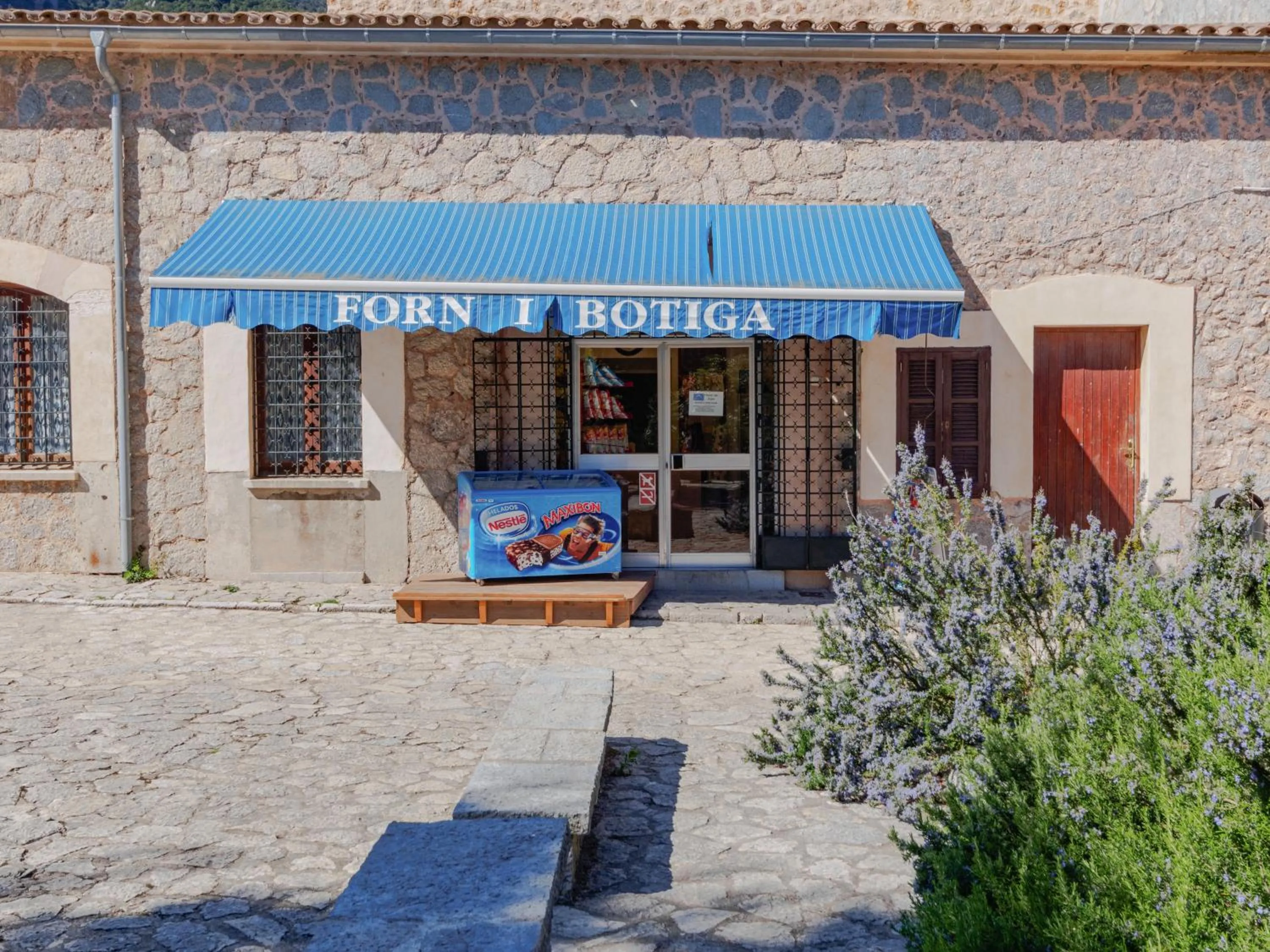 Property building in Santuari de Lluc