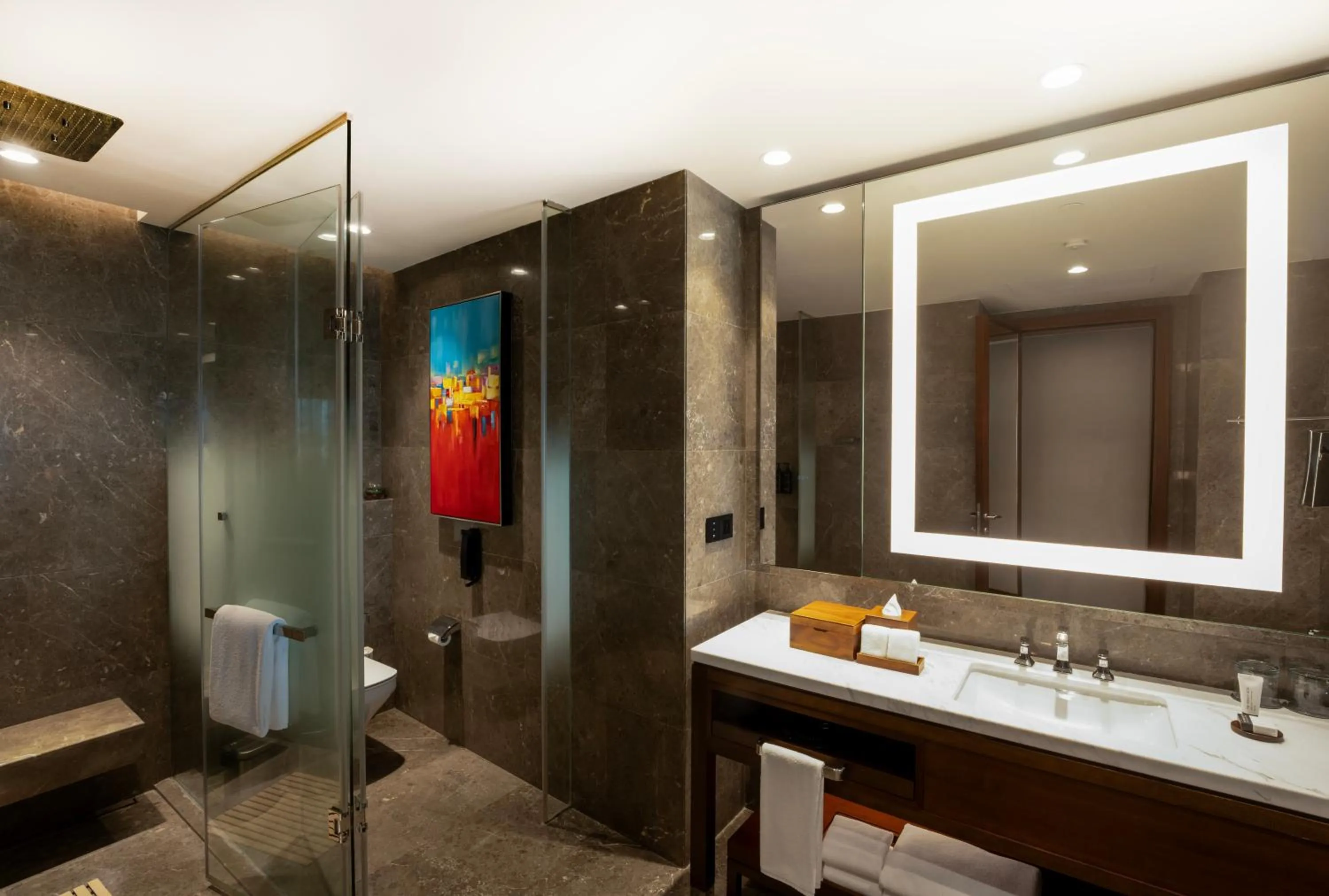 Bathroom in Grand Hyatt Kochi Bolgatty