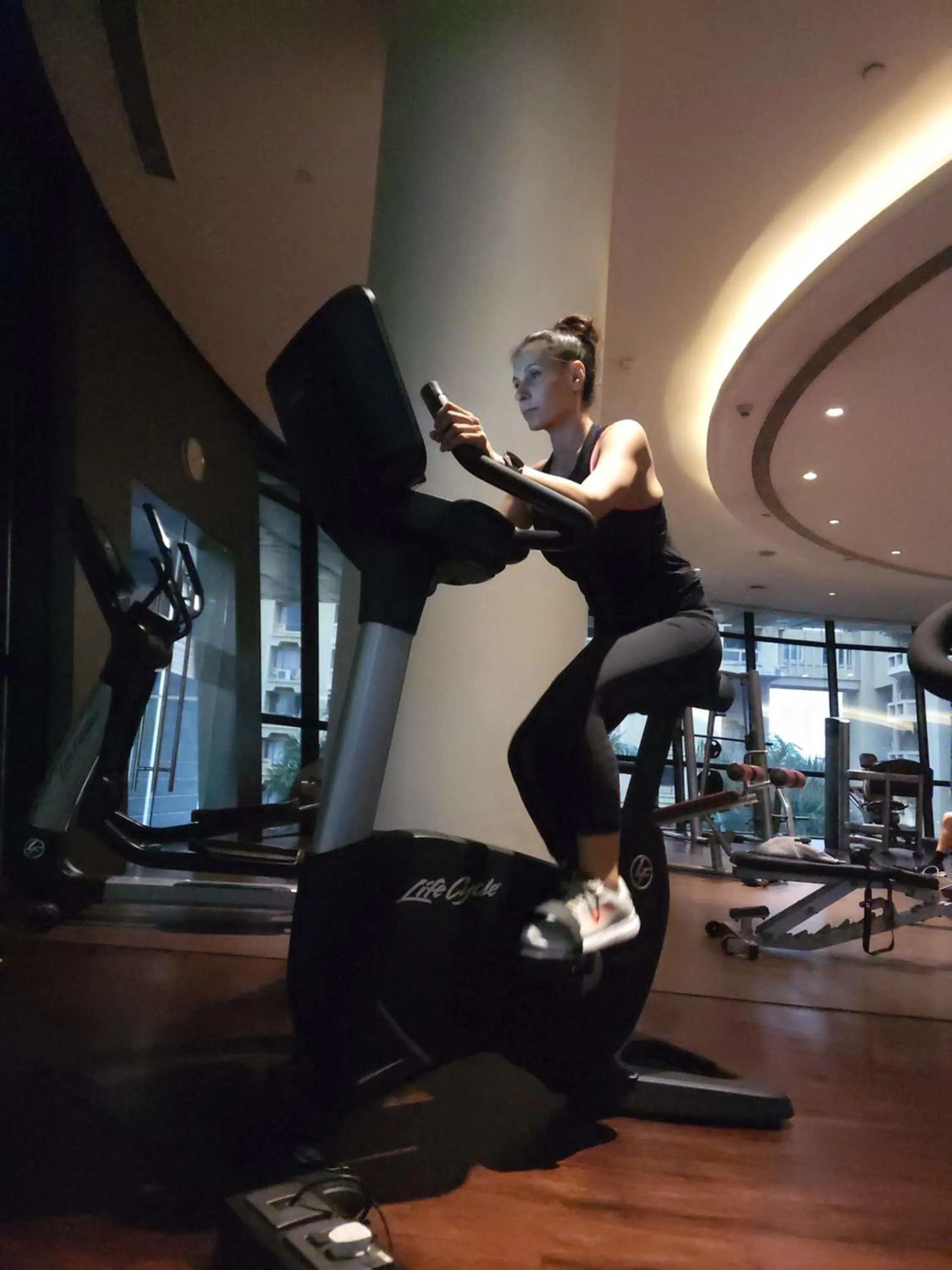 Fitness centre/facilities in Marriott Suites Pune