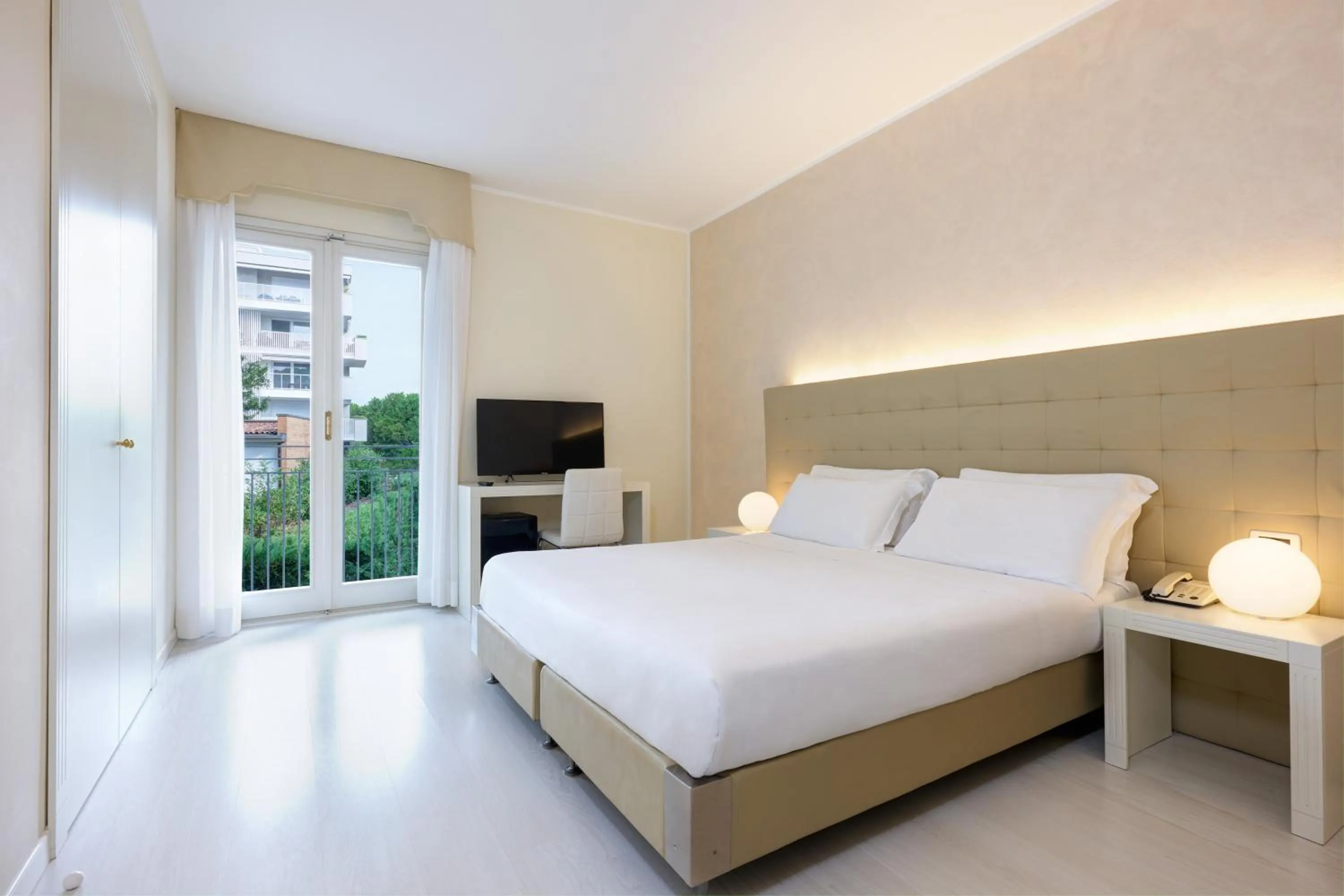 Bed in Hotel Gallia & Resort