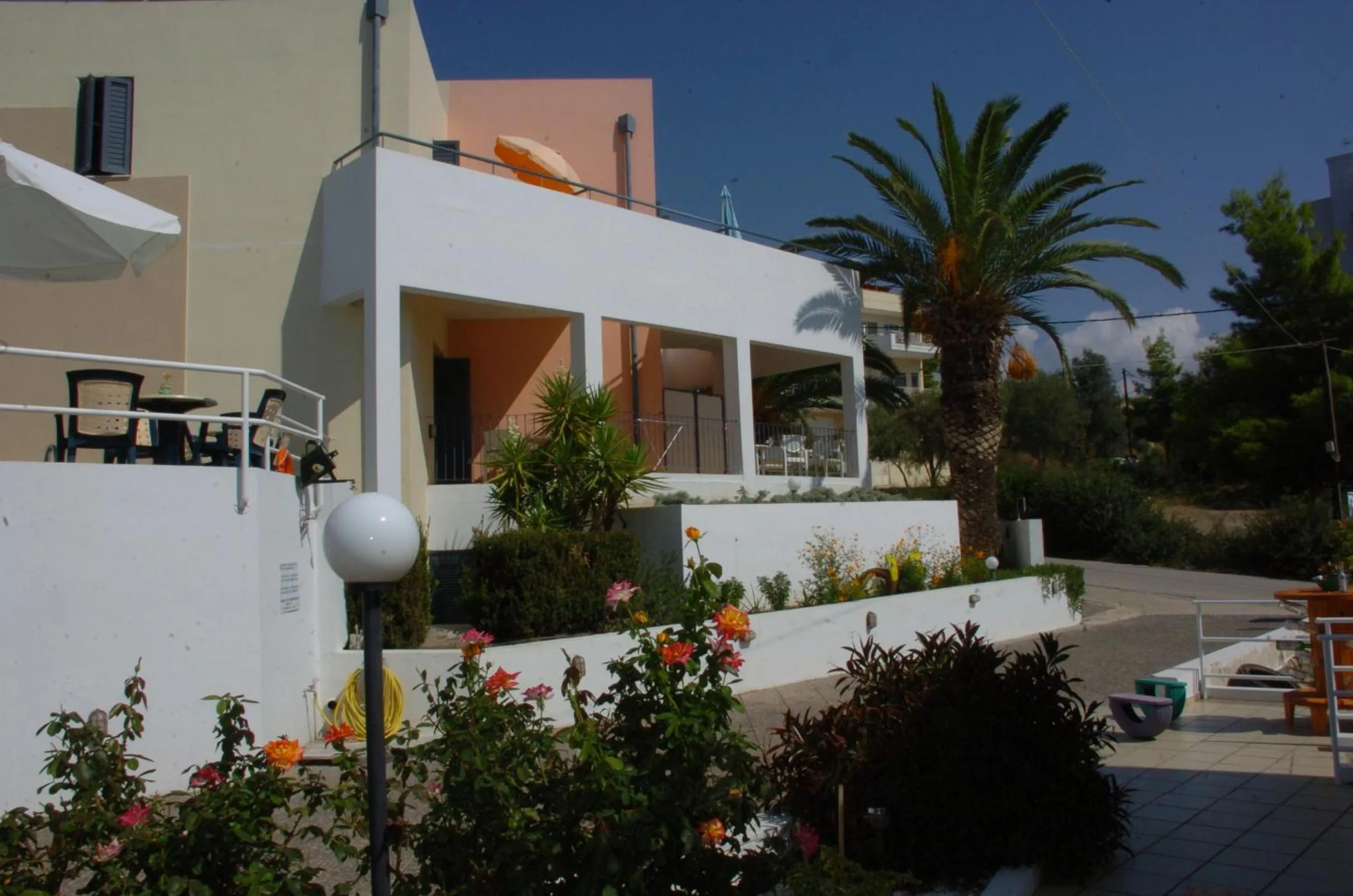 Facade/entrance in Blue Sky Hotel Apartments