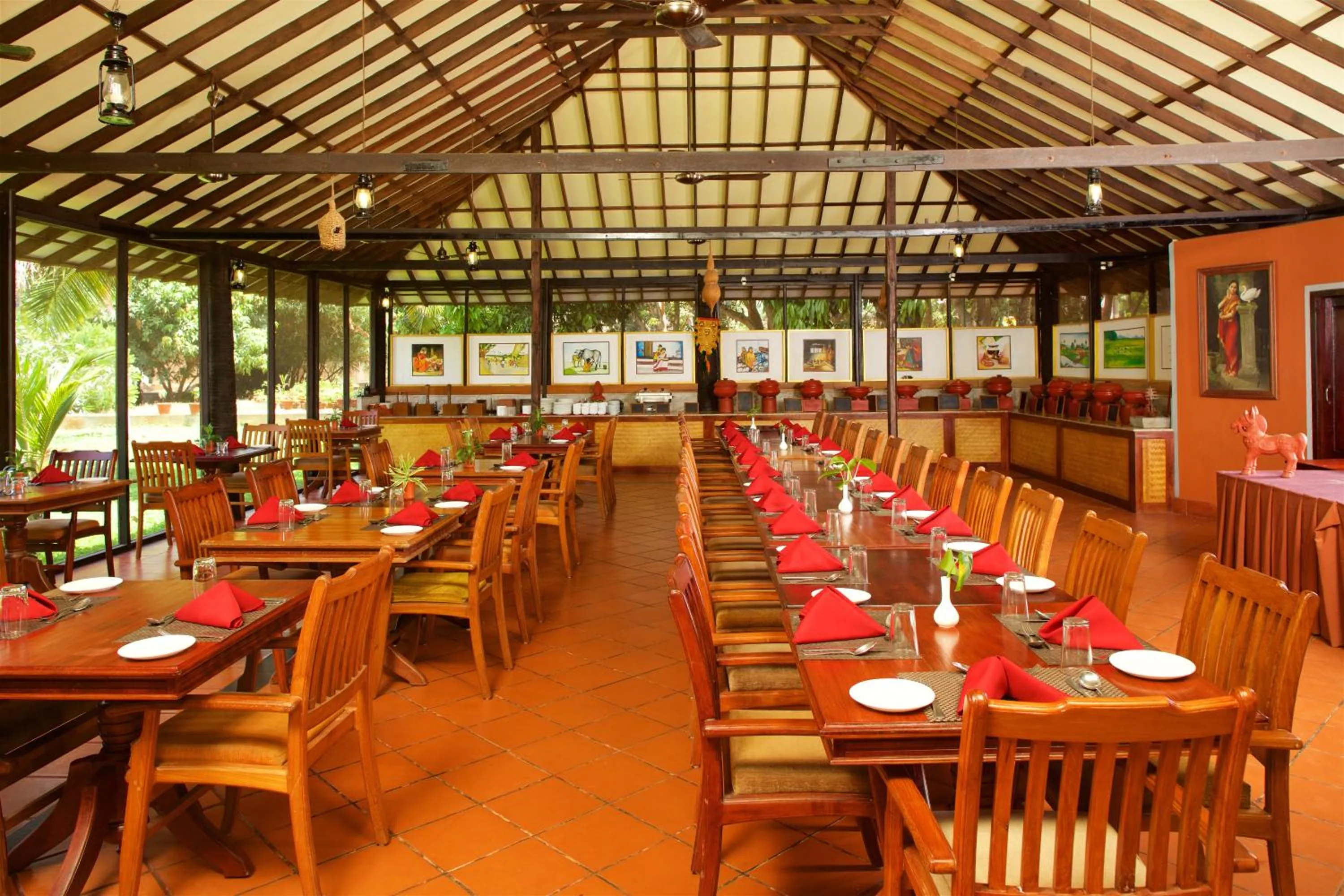 Restaurant/places to eat in Poovar Island Resort