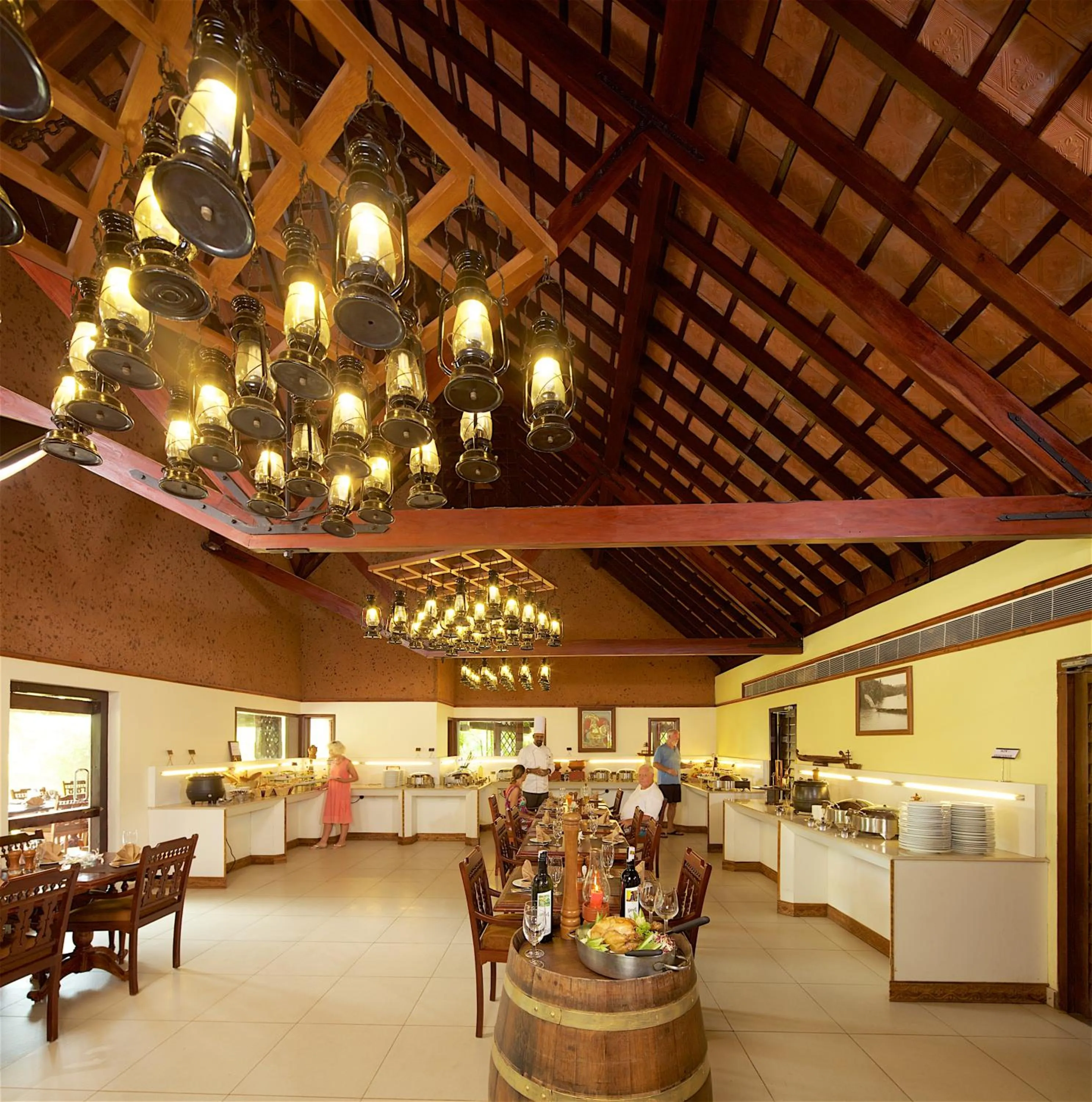 Restaurant/places to eat in Poovar Island Resort