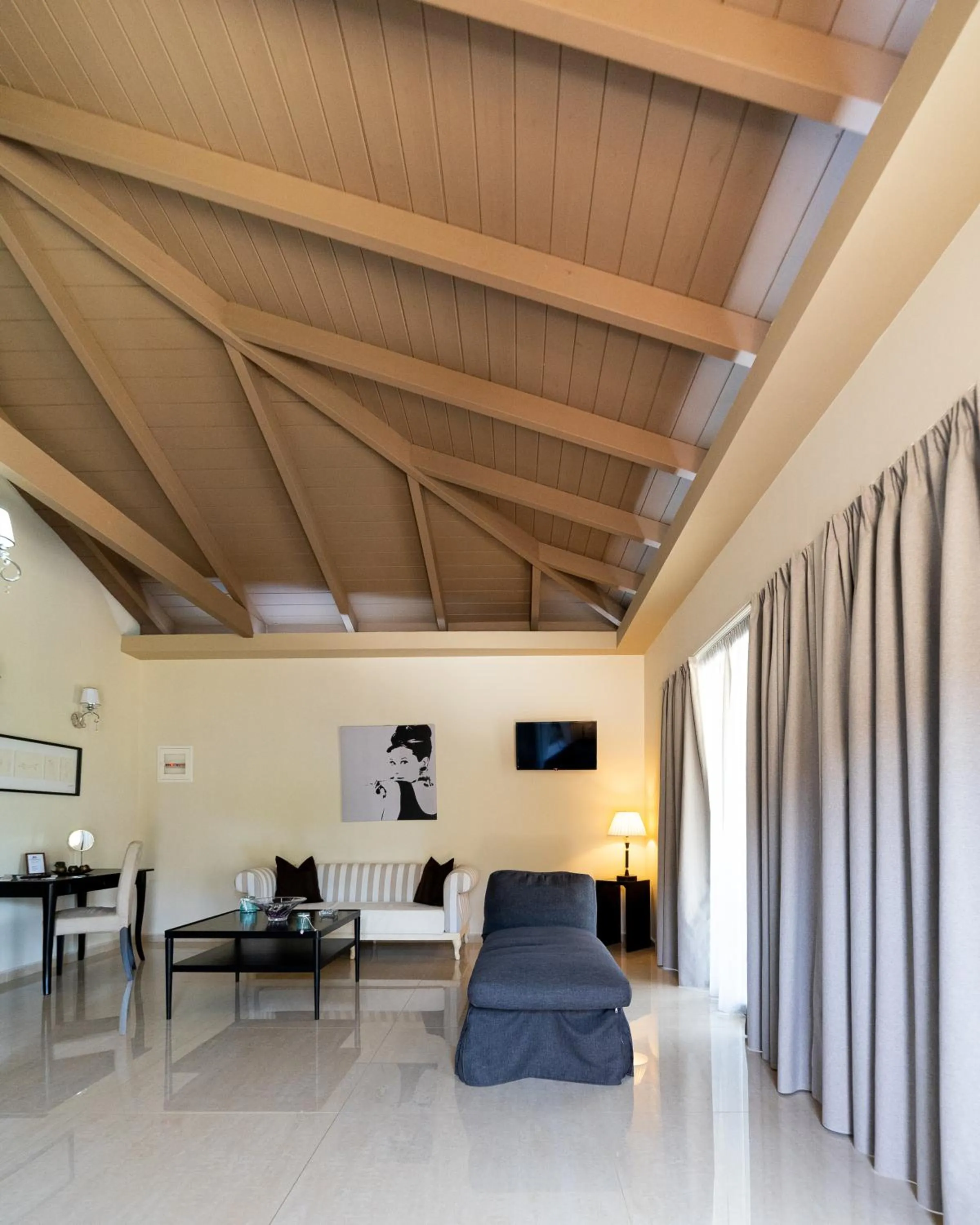 Bed in Ornella Beach Resort & Villas