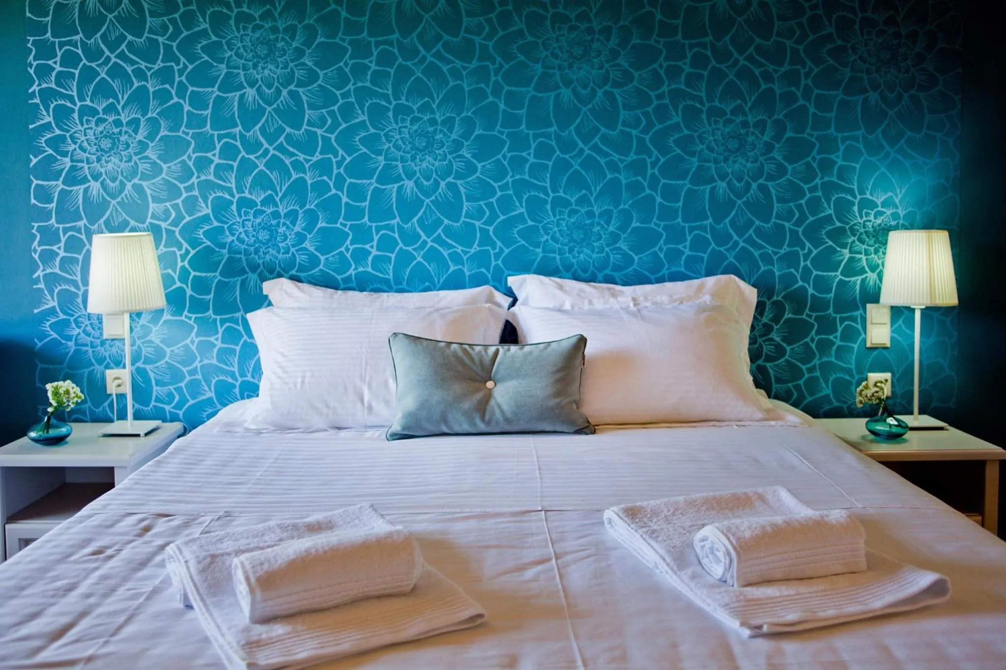 Bed in Ornella Beach Resort & Villas